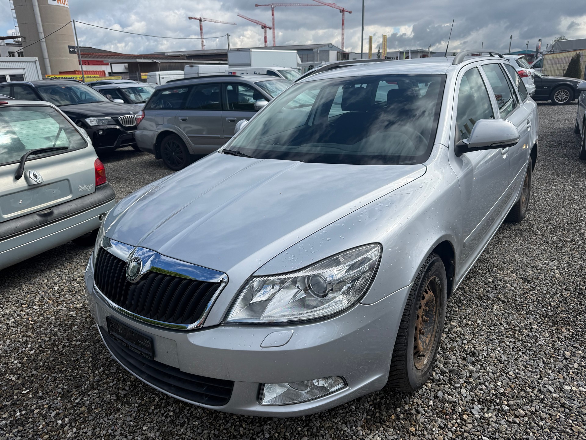 SKODA Octavia Combi 1.8 TSI Adventure 4x4-image-1