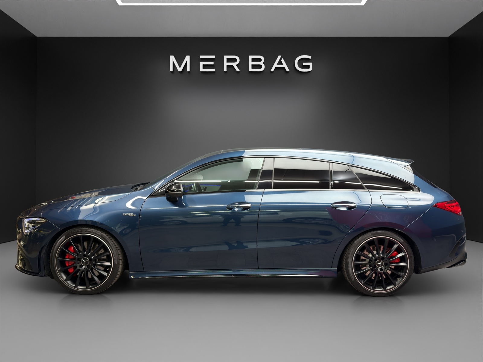MERCEDES-BENZ CLA SB 35 AMG 4Matic-image-2