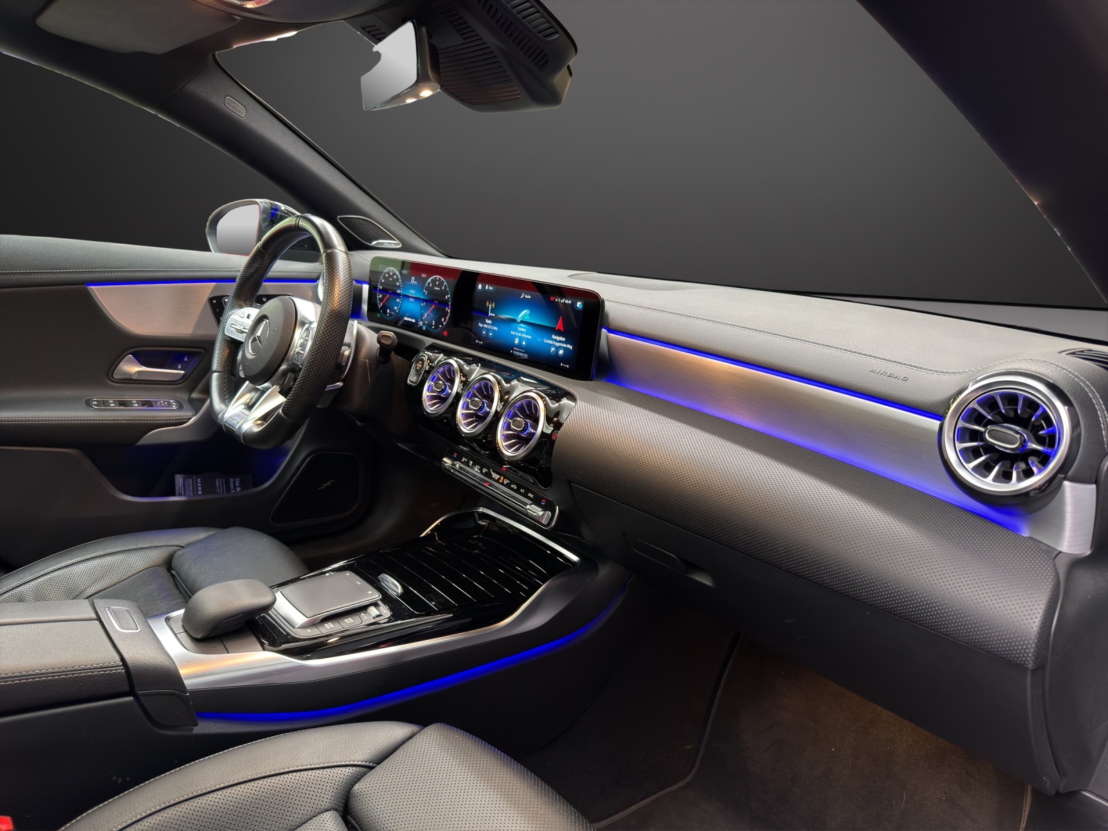 MERCEDES-BENZ CLA SB 35 AMG 4Matic-image-8