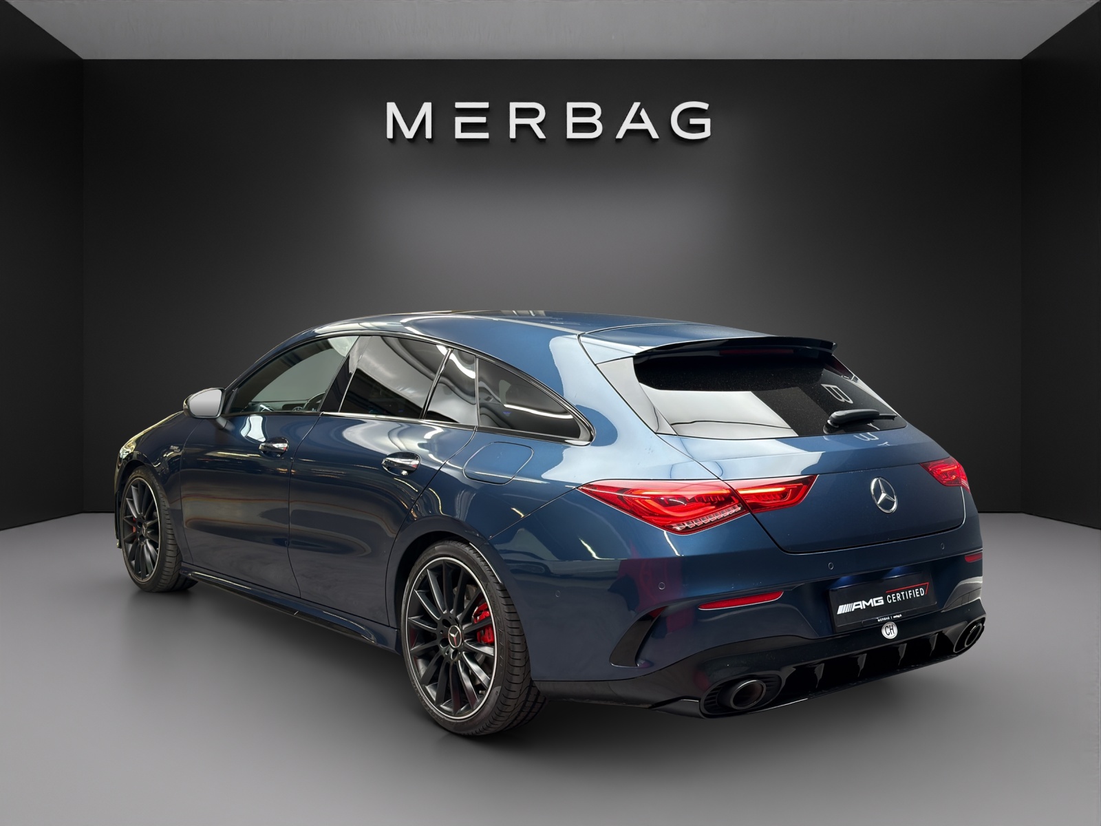 MERCEDES-BENZ CLA SB 35 AMG 4Matic-image-3