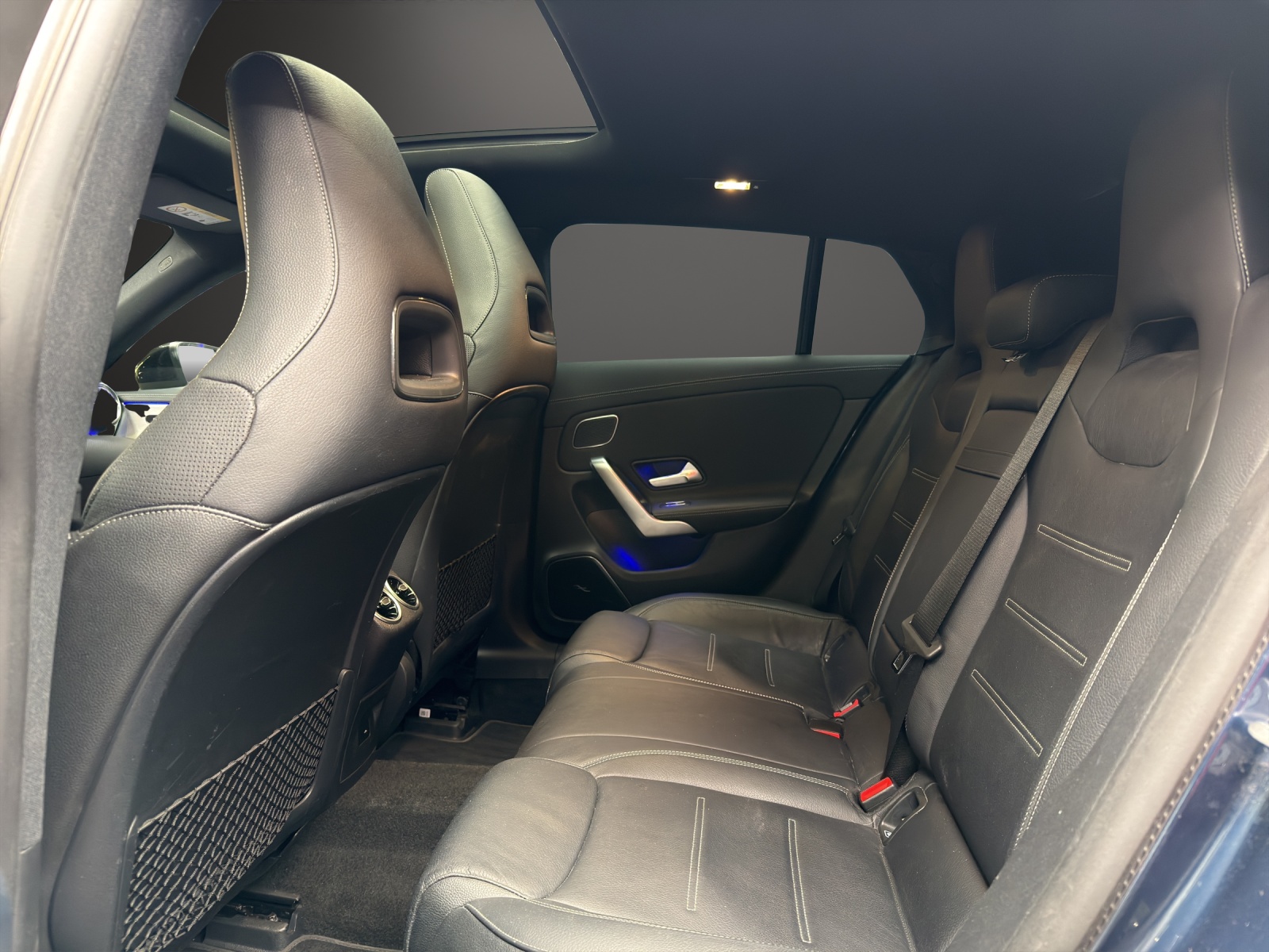 MERCEDES-BENZ CLA SB 35 AMG 4Matic-image-10
