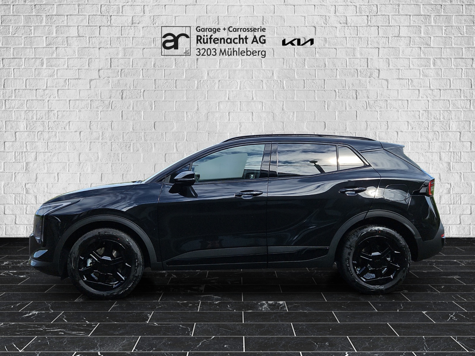 KIA Sportage 1.6 T-GDi Hybrid Black Edition-image-4