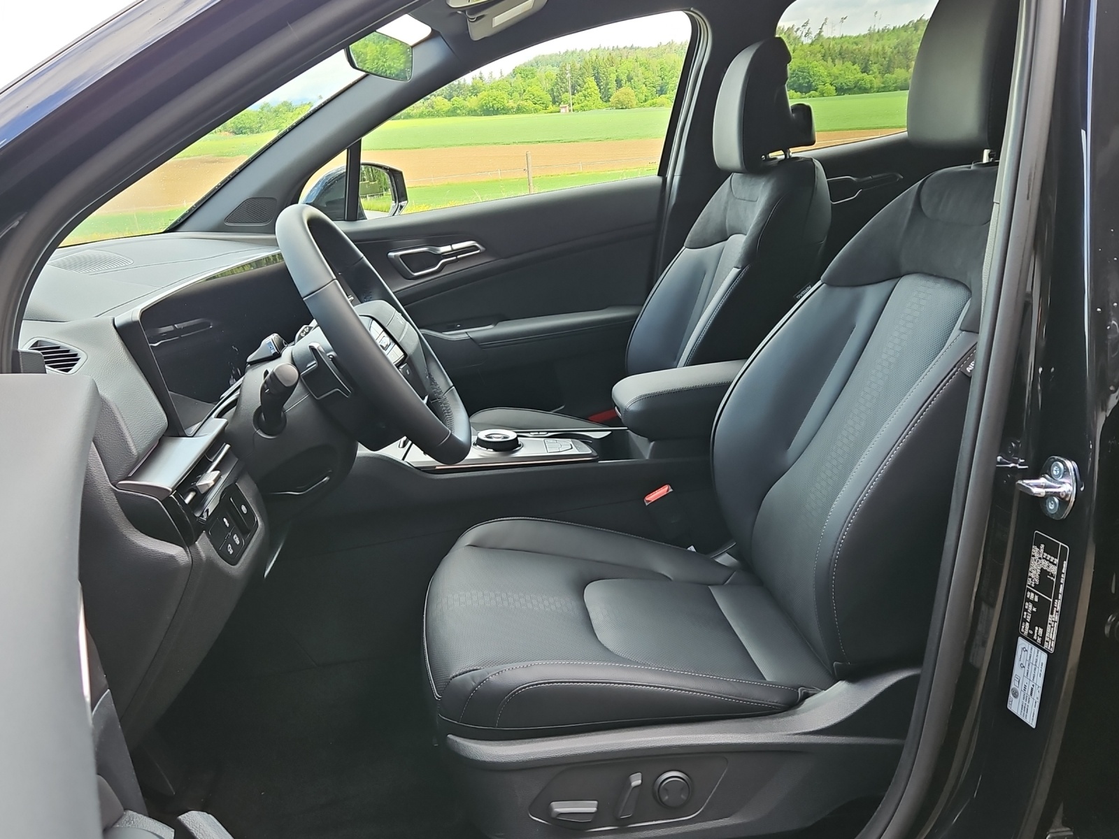 KIA Sportage 1.6 T-GDi Hybrid Black Edition-image-6