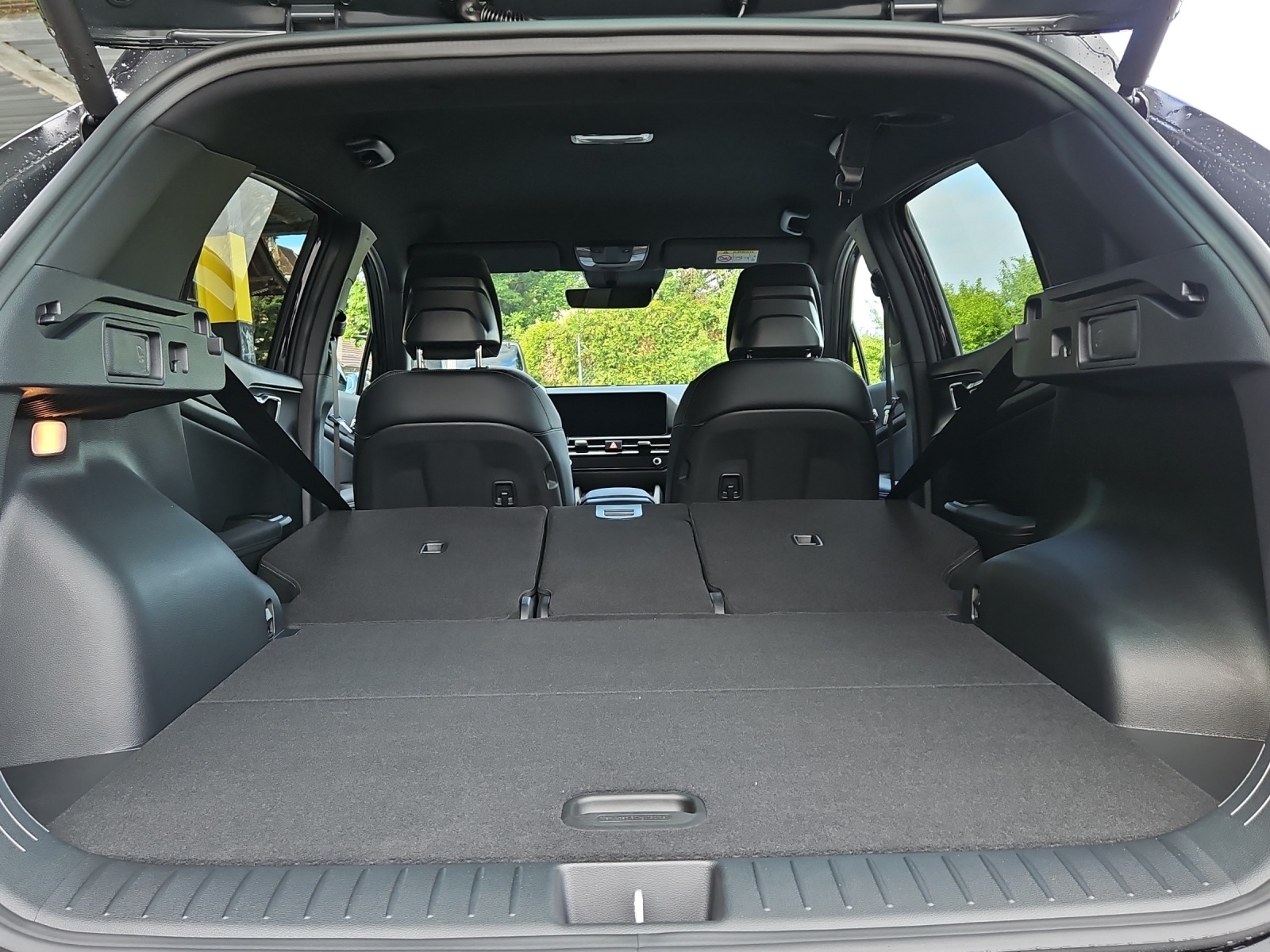 KIA Sportage 1.6 T-GDi Hybrid Black Edition-image-9