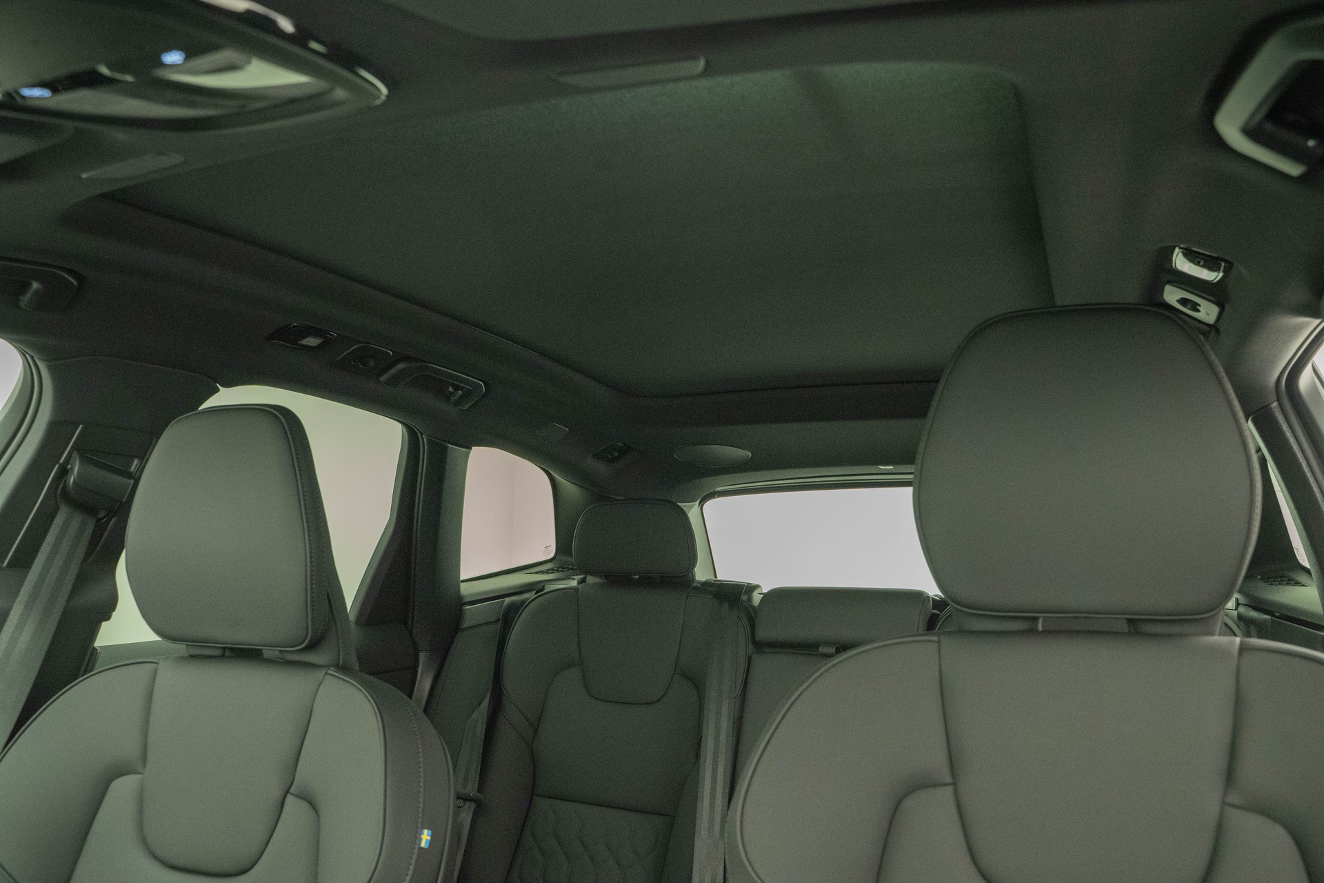 VOLVO XC60 2.0 T8 TE Ultra Bright eAWD-image-9