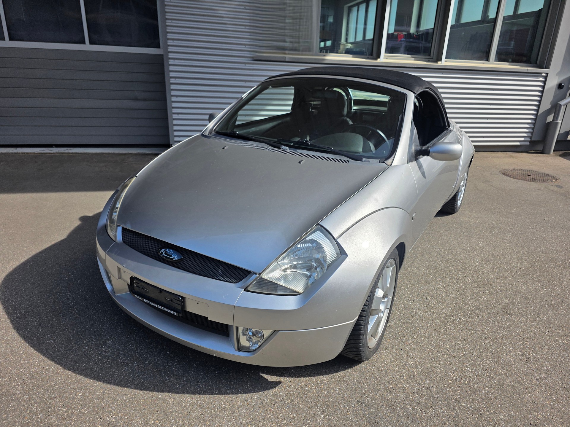 FORD STREETKA-showroom-element-1