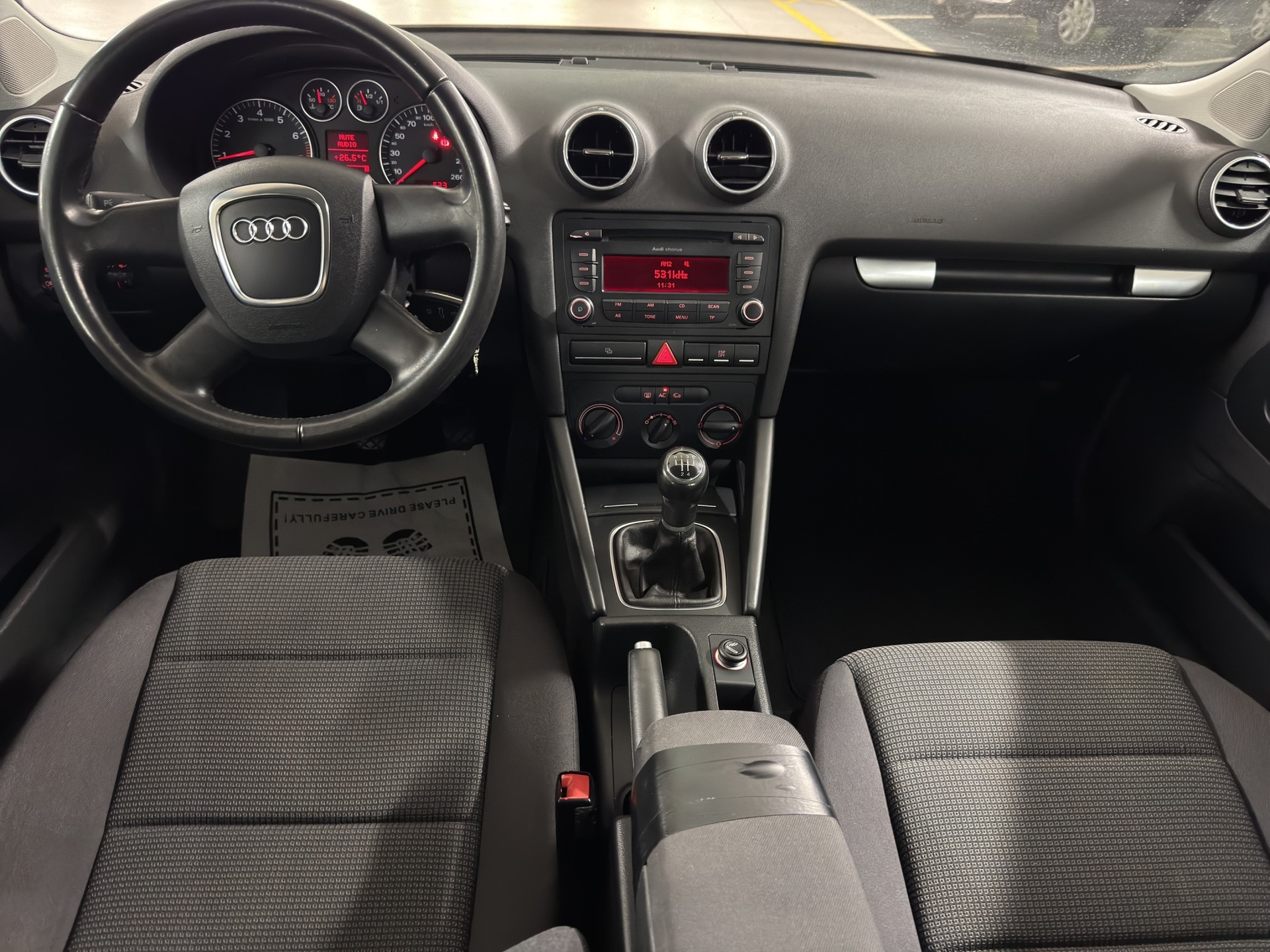 AUDI A3 Sportback 1.6 Attraction-image-10