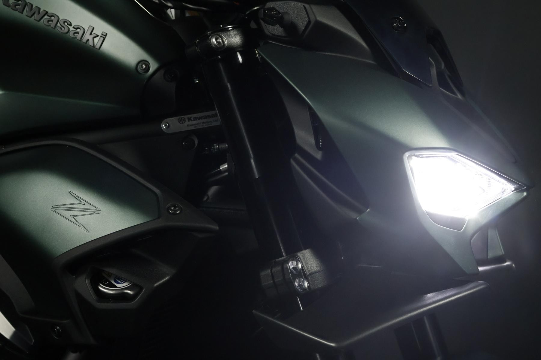 KAWASAKI Z 900 (91/70/35 KW) *Darksmaragd* Level 3-image-3