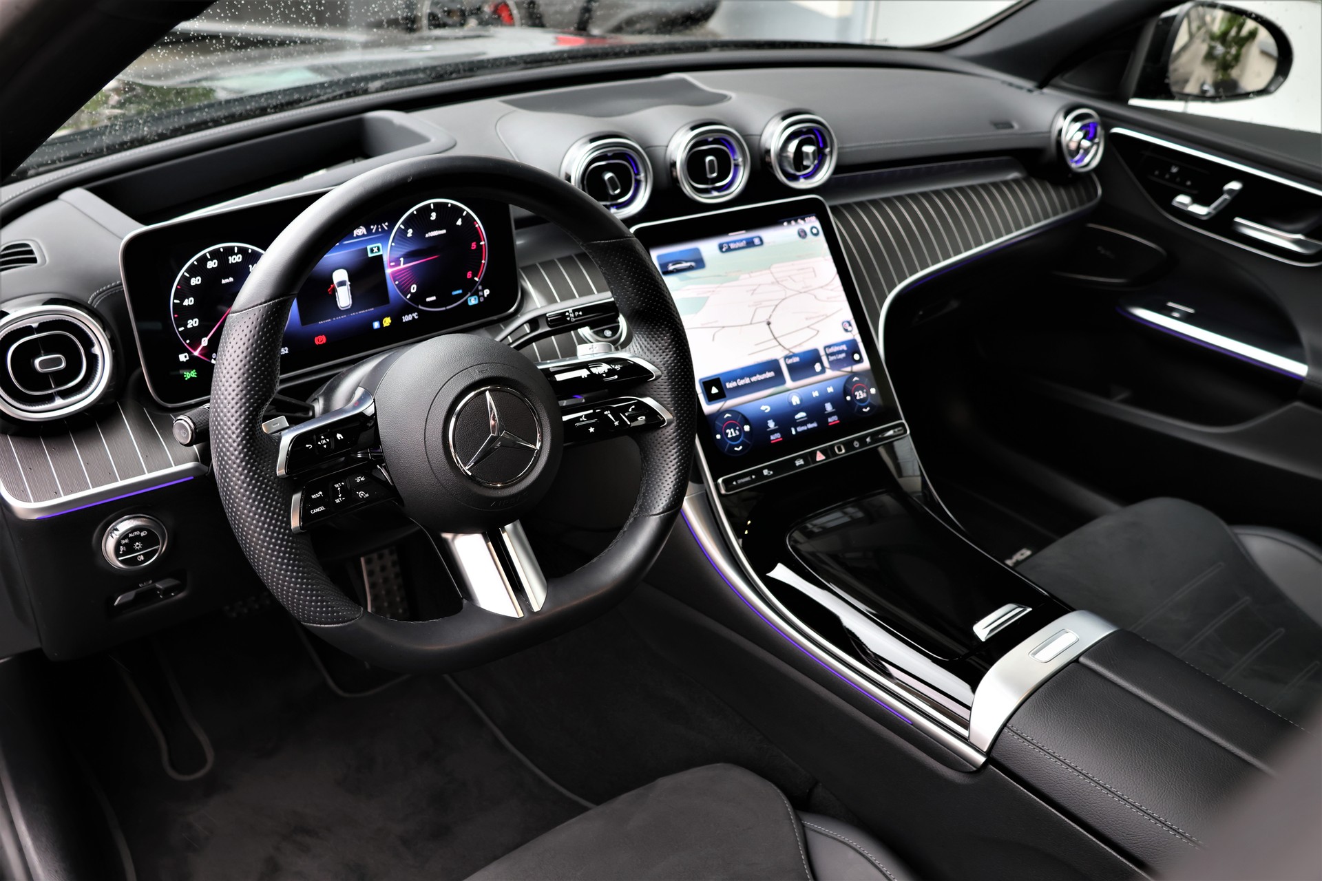 MERCEDES-BENZ C 220 d T 4Matic AMG Line (CH)-image-9