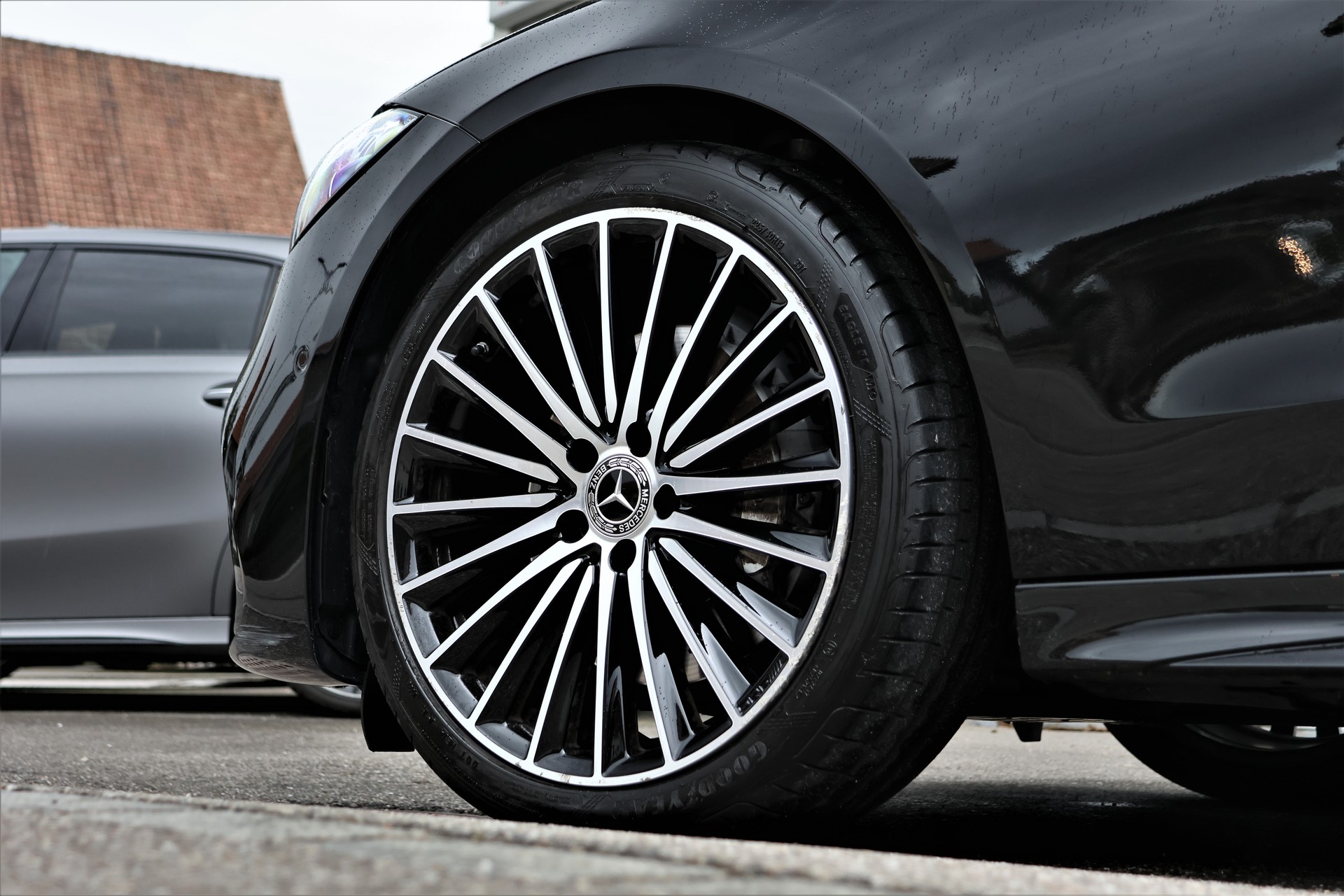 MERCEDES-BENZ C 220 d T 4Matic AMG Line (CH)-image-7