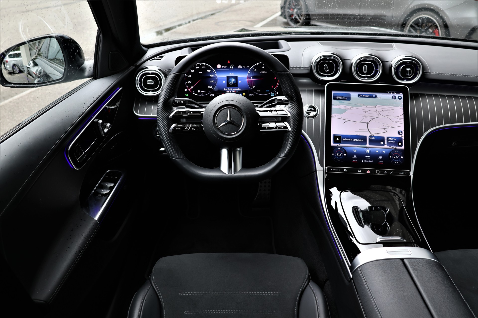 MERCEDES-BENZ C 220 d T 4Matic AMG Line (CH)-image-13