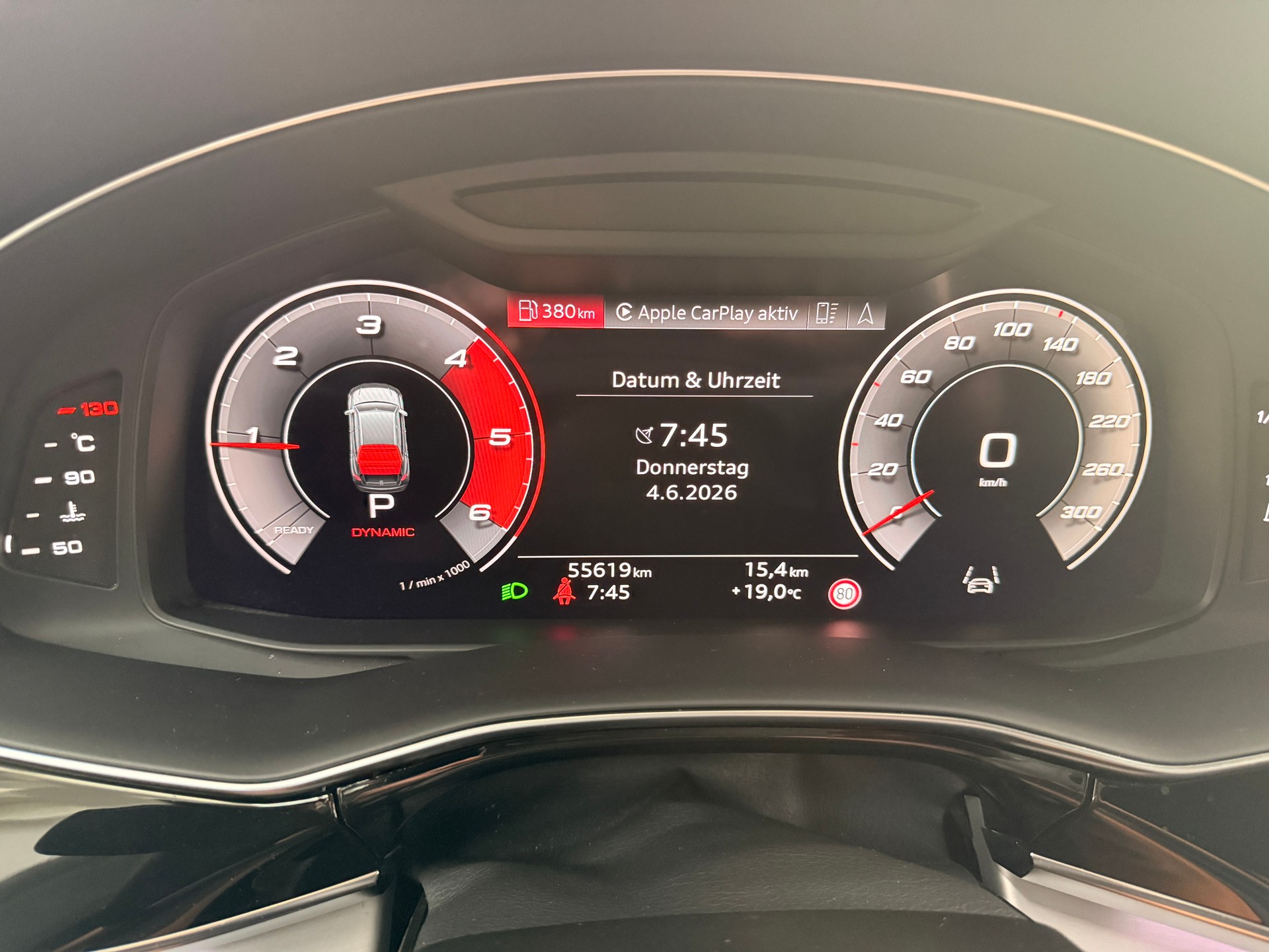 AUDI Q8 50 TDI quattro tiptronic S-Line-image-15