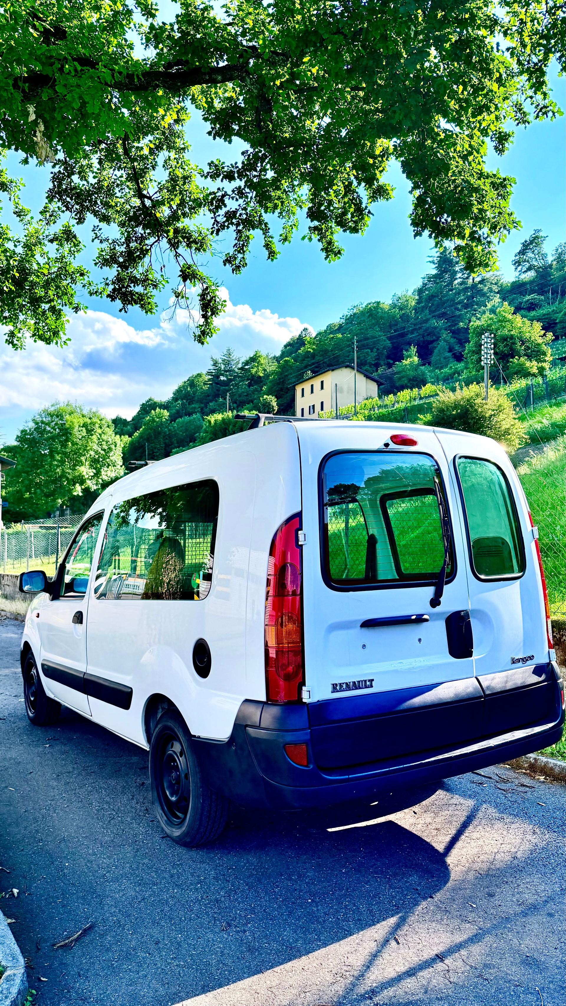 RENAULT Kangoo 1.5 dCi Grand Volume-image-5