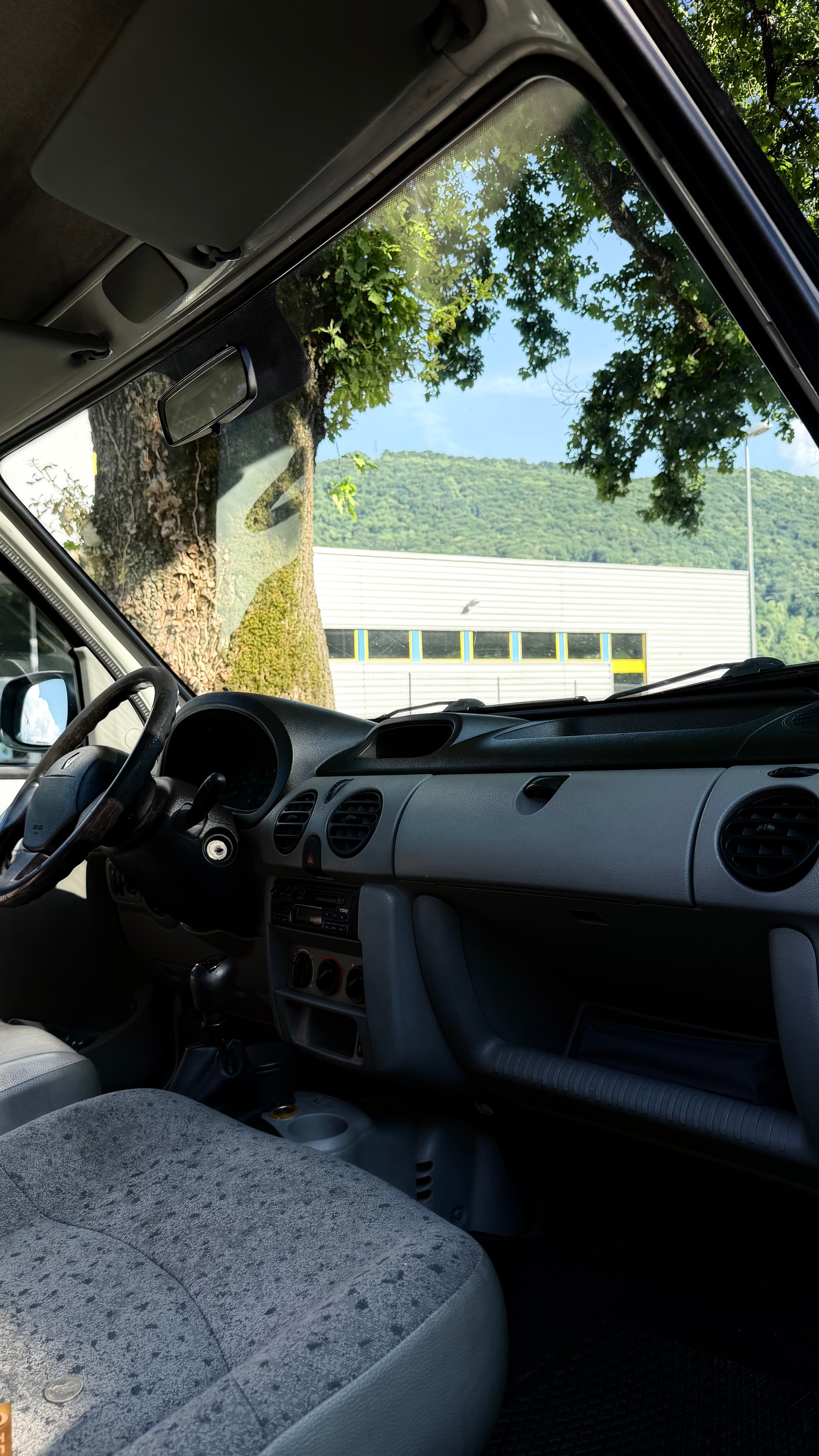 RENAULT Kangoo 1.5 dCi Grand Volume-image-10