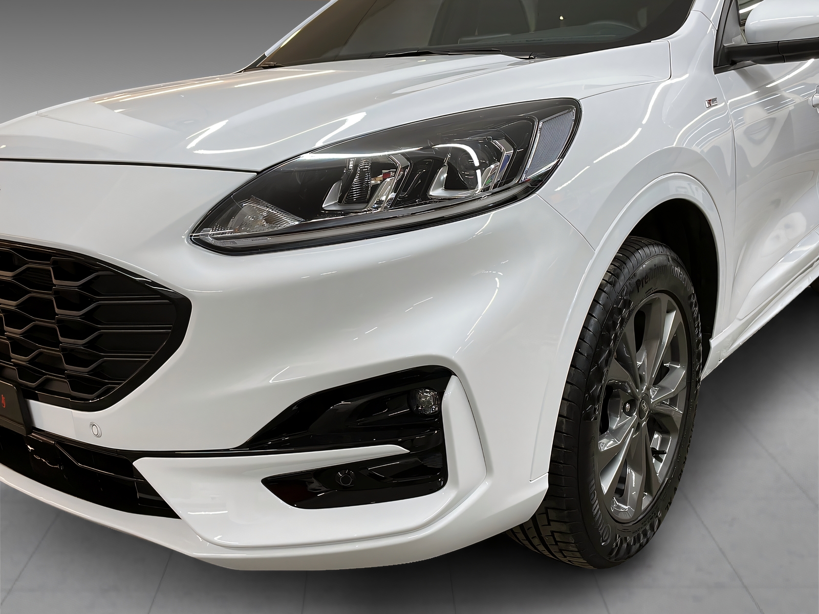 FORD Kuga 2.5 Hybrid ST-Line 4x4-image-9