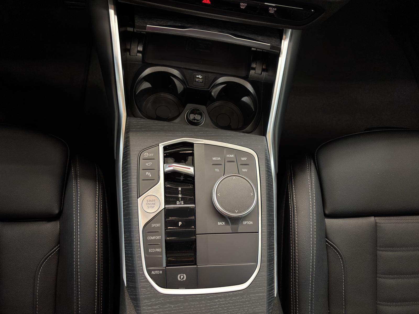 BMW 320d xDrive M Sport Pro-image-19