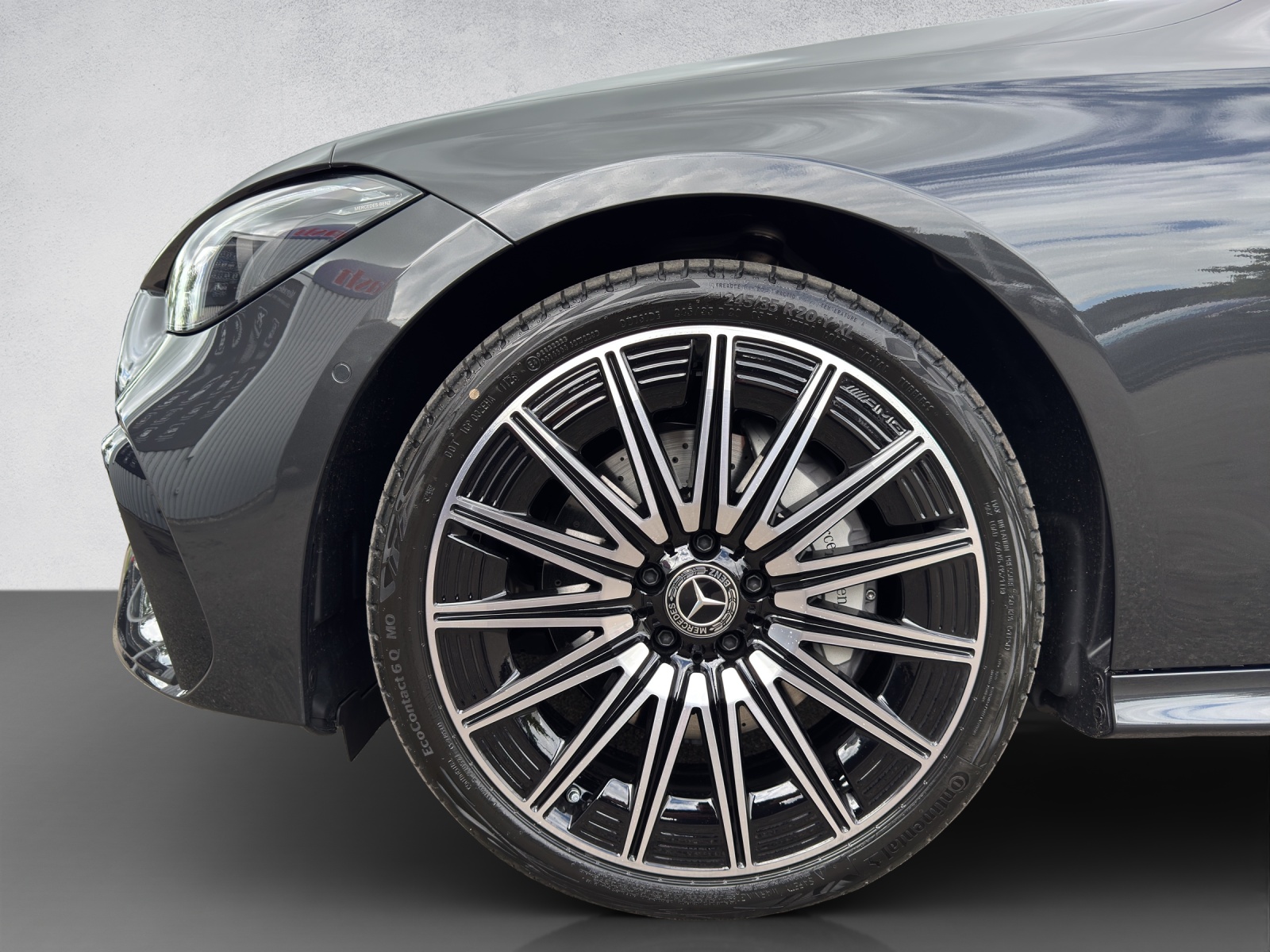 MERCEDES-BENZ CLE 300 AMG Line 4Matic Cabriolet-image-7