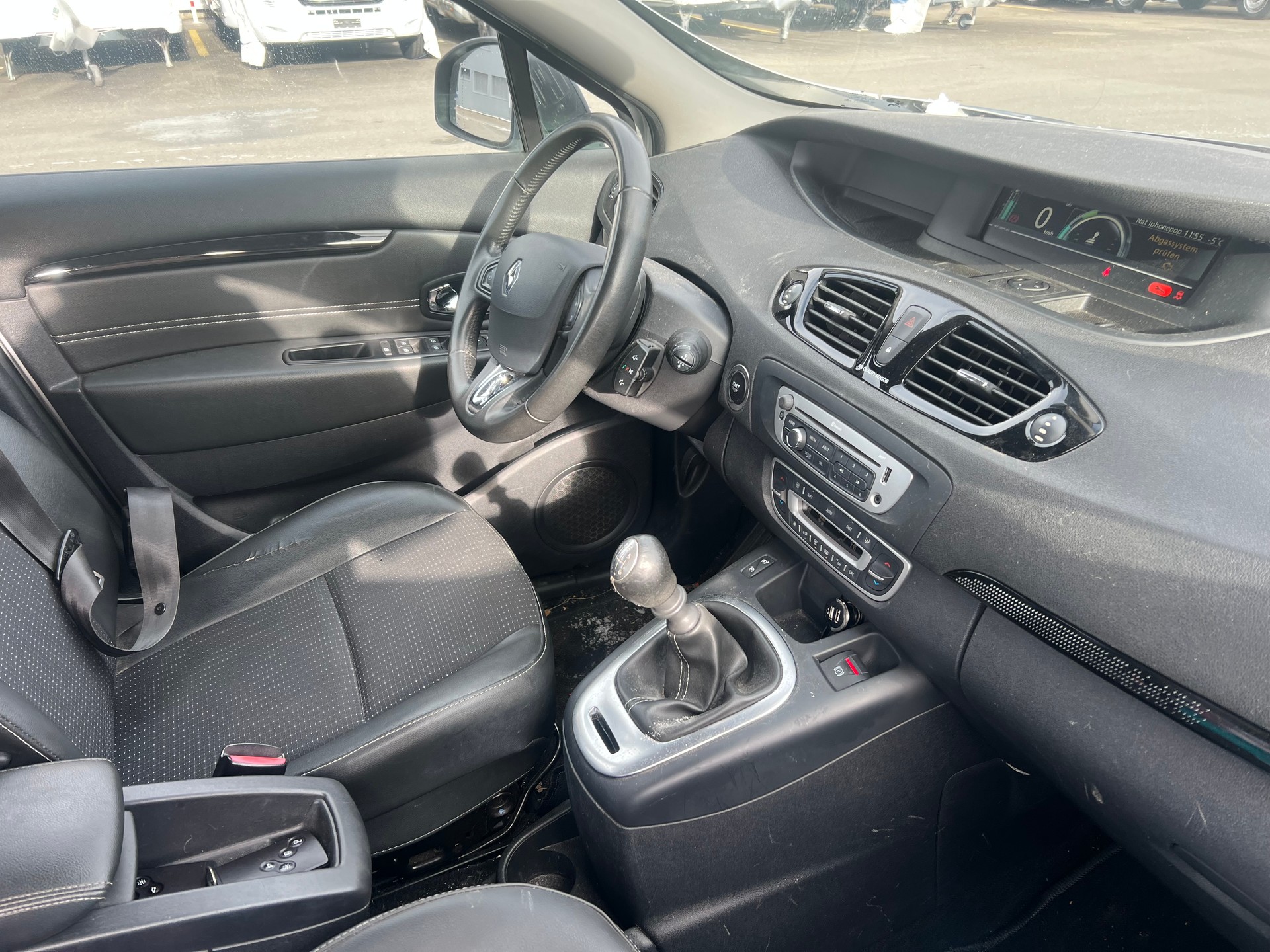 RENAULT Grand Scénic 1.2 16V Turbo Energy-image-9