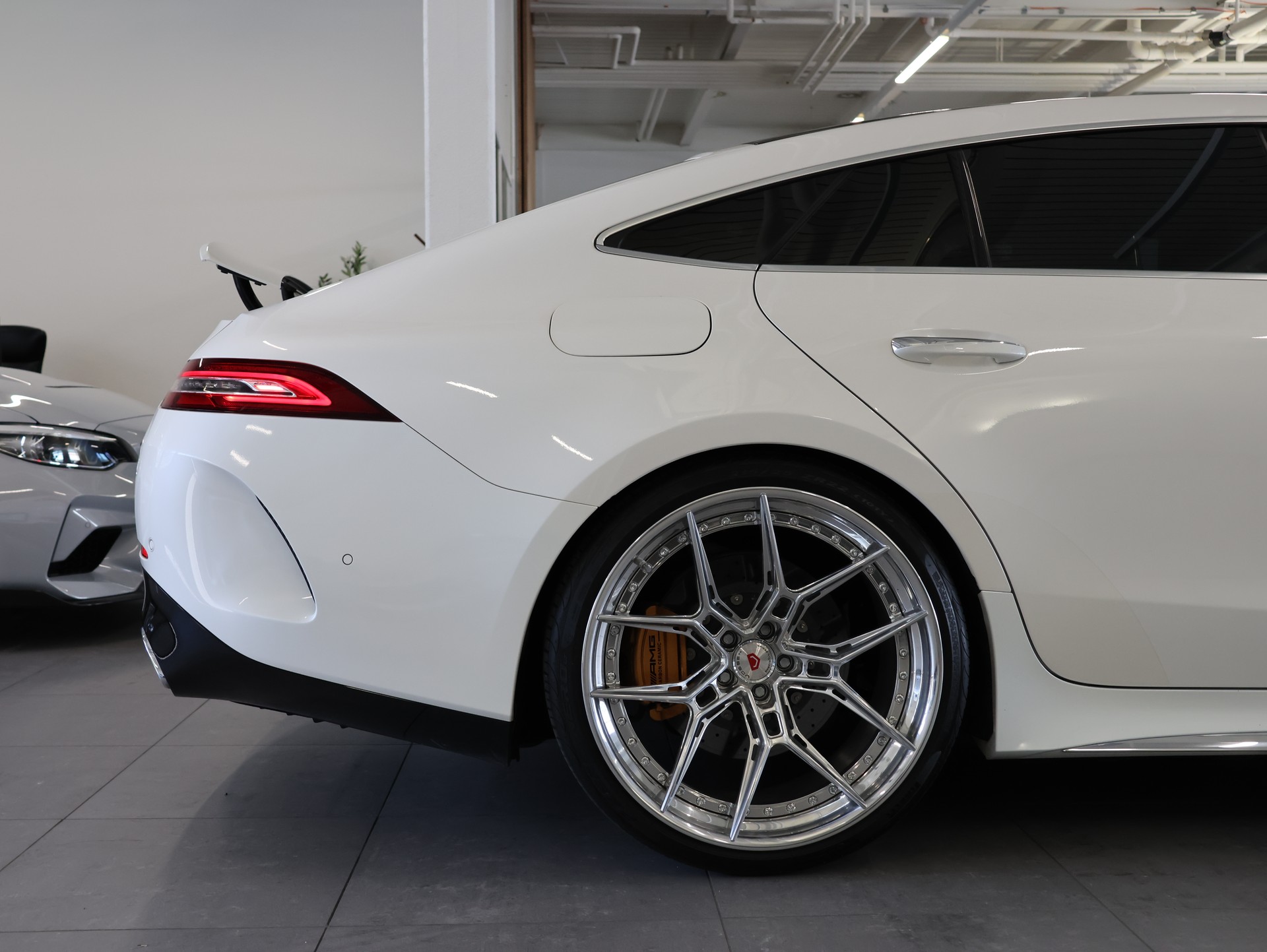 MERCEDES-BENZ Mercedes-Benz AMG GT63 S 4M *Vossen Felgen 22 Zoll* Burmester* *Rückfahrkamera*-image-12