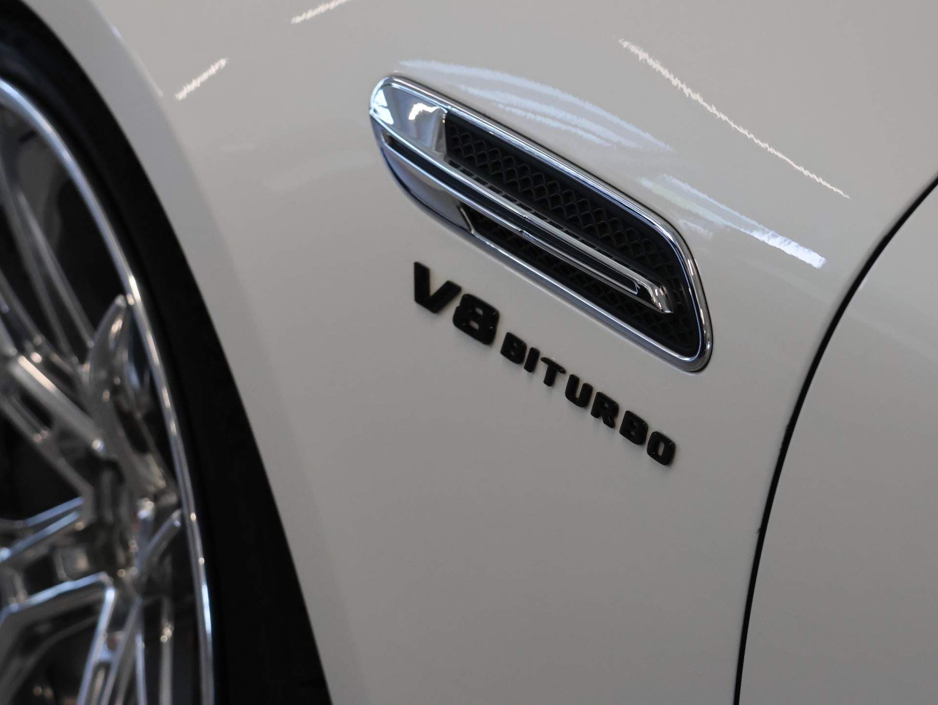 MERCEDES-BENZ Mercedes-Benz AMG GT63 S 4M *Vossen Felgen 22 Zoll* Burmester* *Rückfahrkamera*-image-16