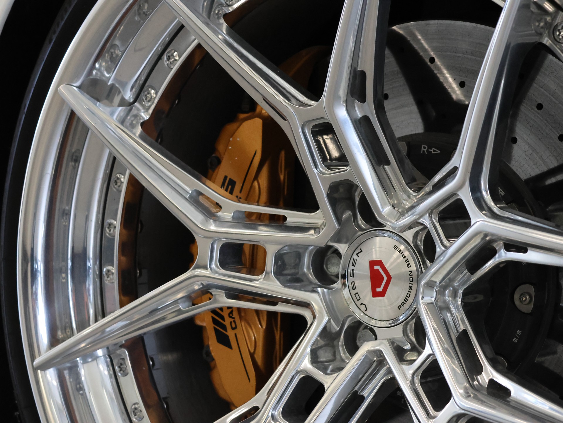 MERCEDES-BENZ Mercedes-Benz AMG GT63 S 4M *Vossen Felgen 22 Zoll* Burmester* *Rückfahrkamera*-image-34