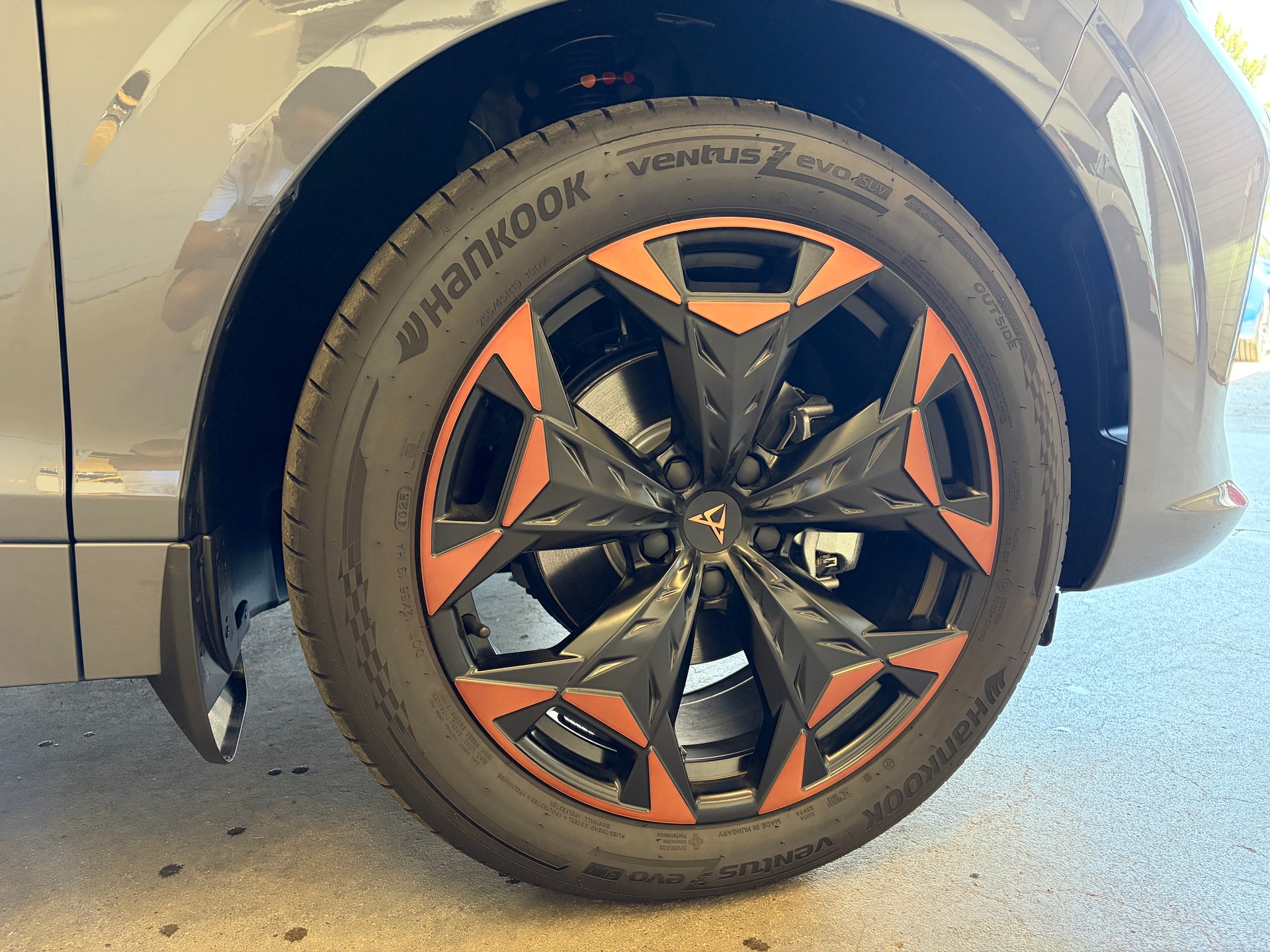 CUPRA Terramar 1.5 eTSI DSG PANORAMA HEAD-UP AHK-image-4