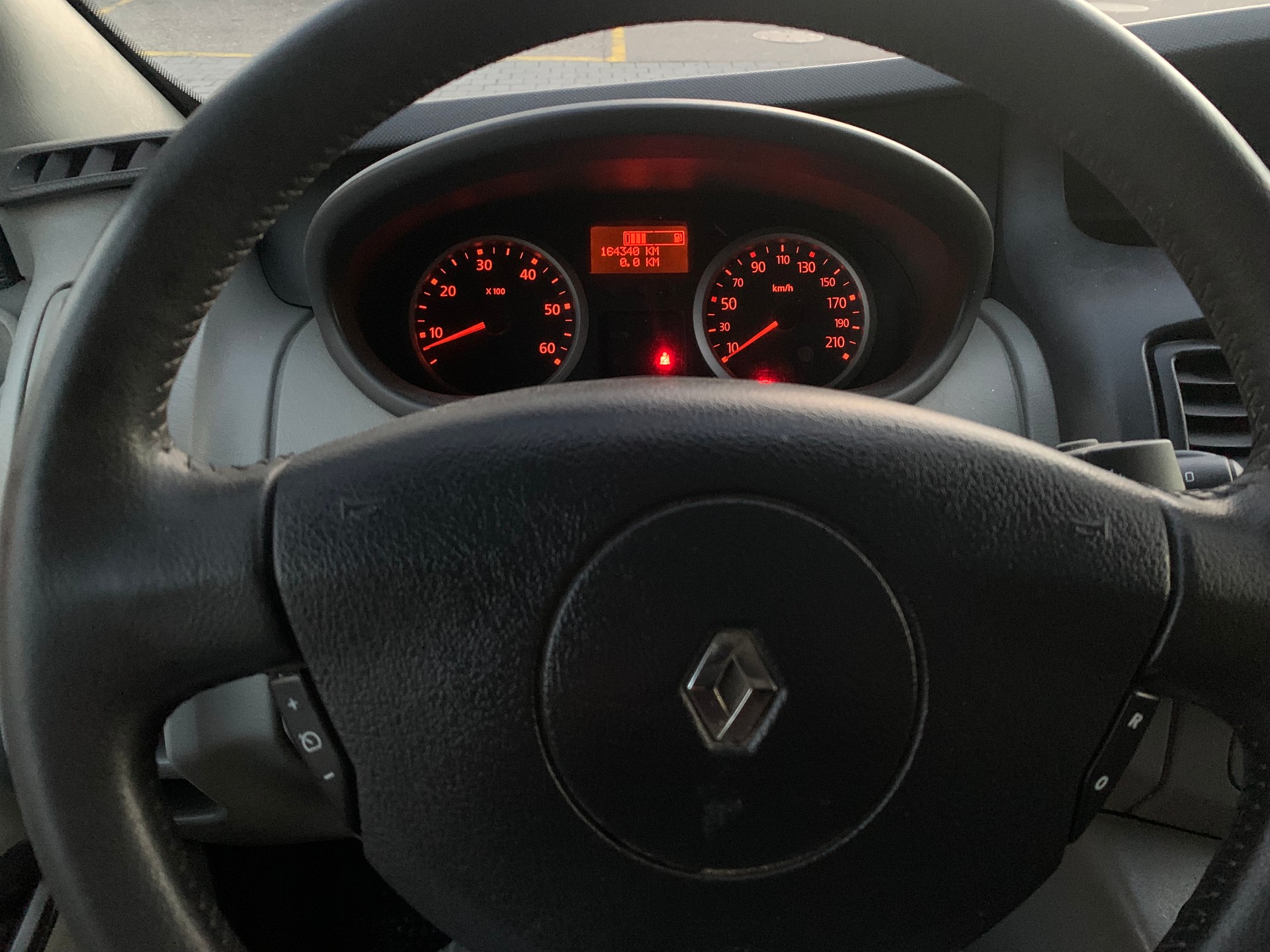 RENAULT Trafic 2.0 dCi L2H1 Grand Passenger Expression-image-13