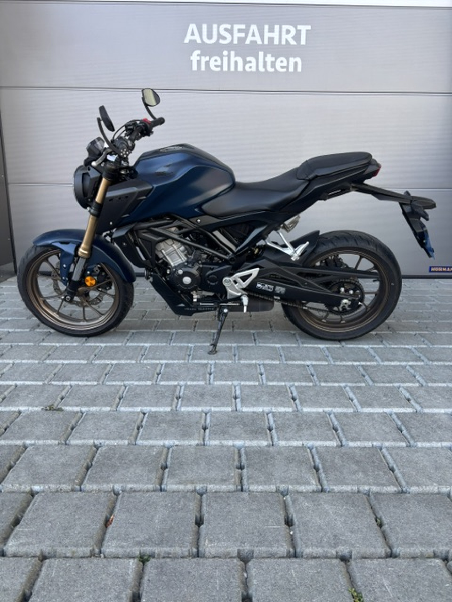 HONDA CB 125 R-image-2