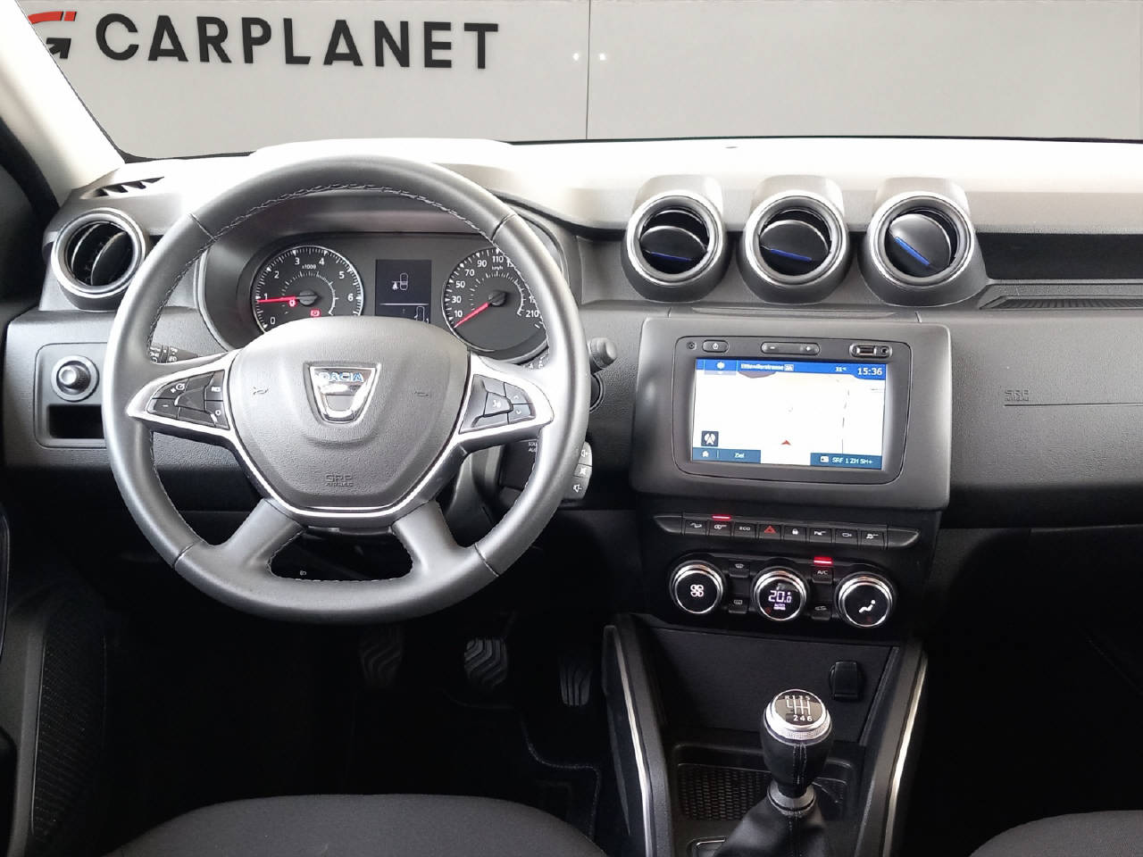 DACIA Duster 1.3 TCe Celebration 4WD-image-4