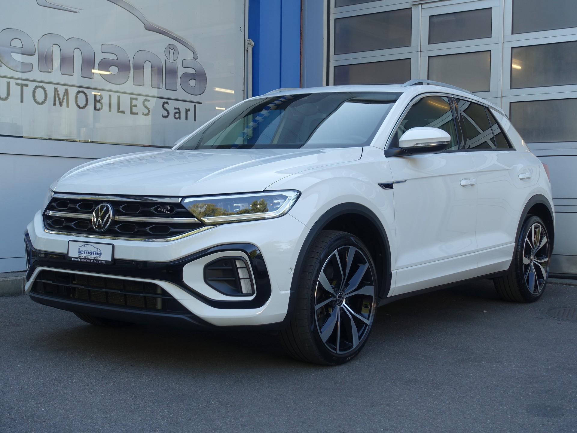 VW T-Roc 2.0 TSI R-Line DSG 4Motion-showroom-element-1