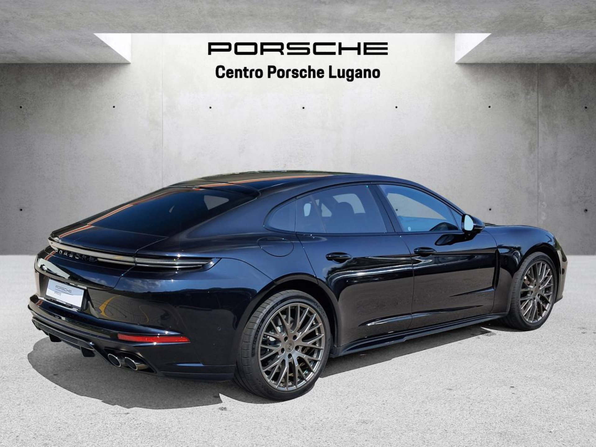 PORSCHE Panamera Turbo E-Hybrid-image-7