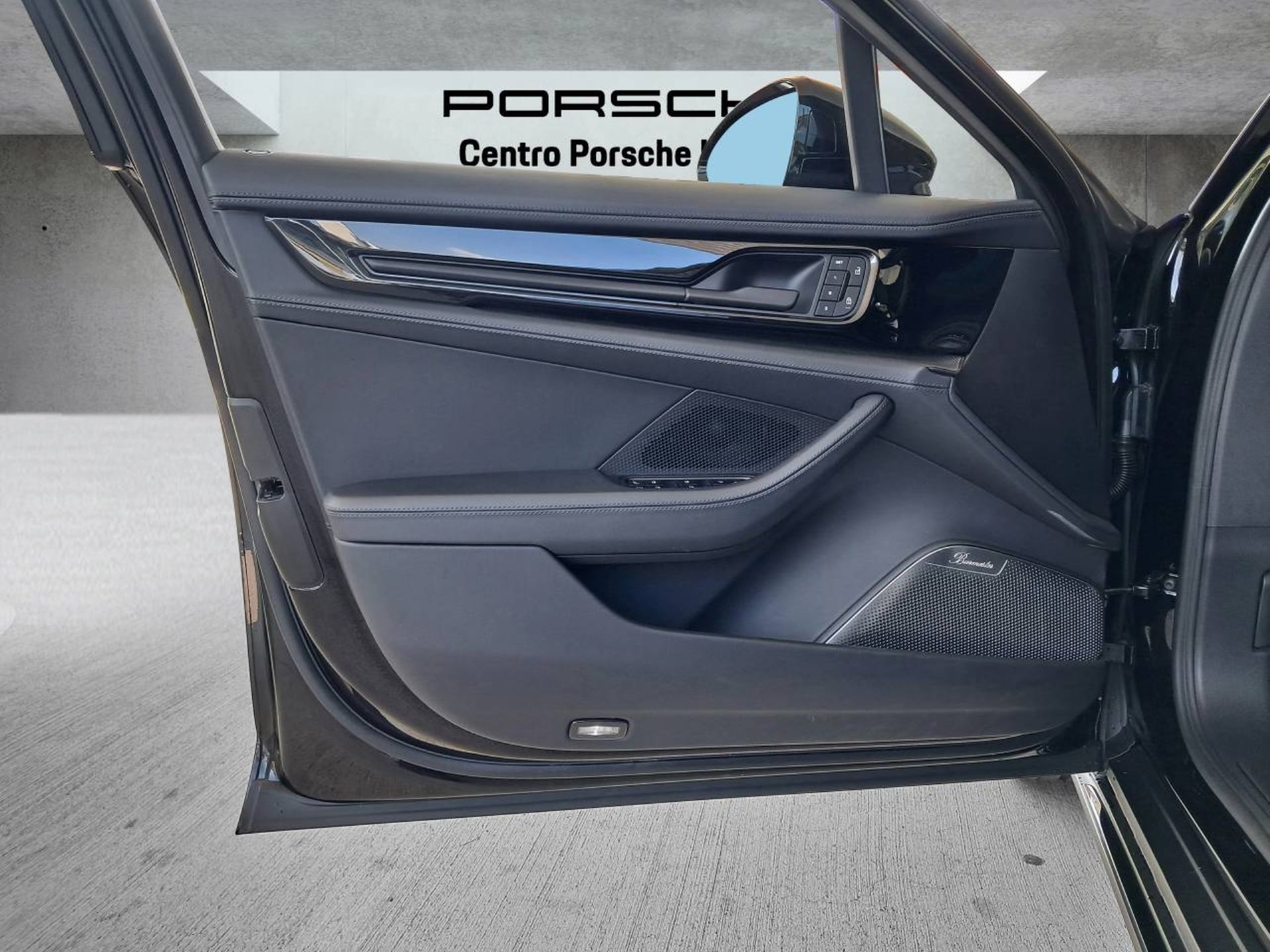 PORSCHE Panamera Turbo E-Hybrid-image-28