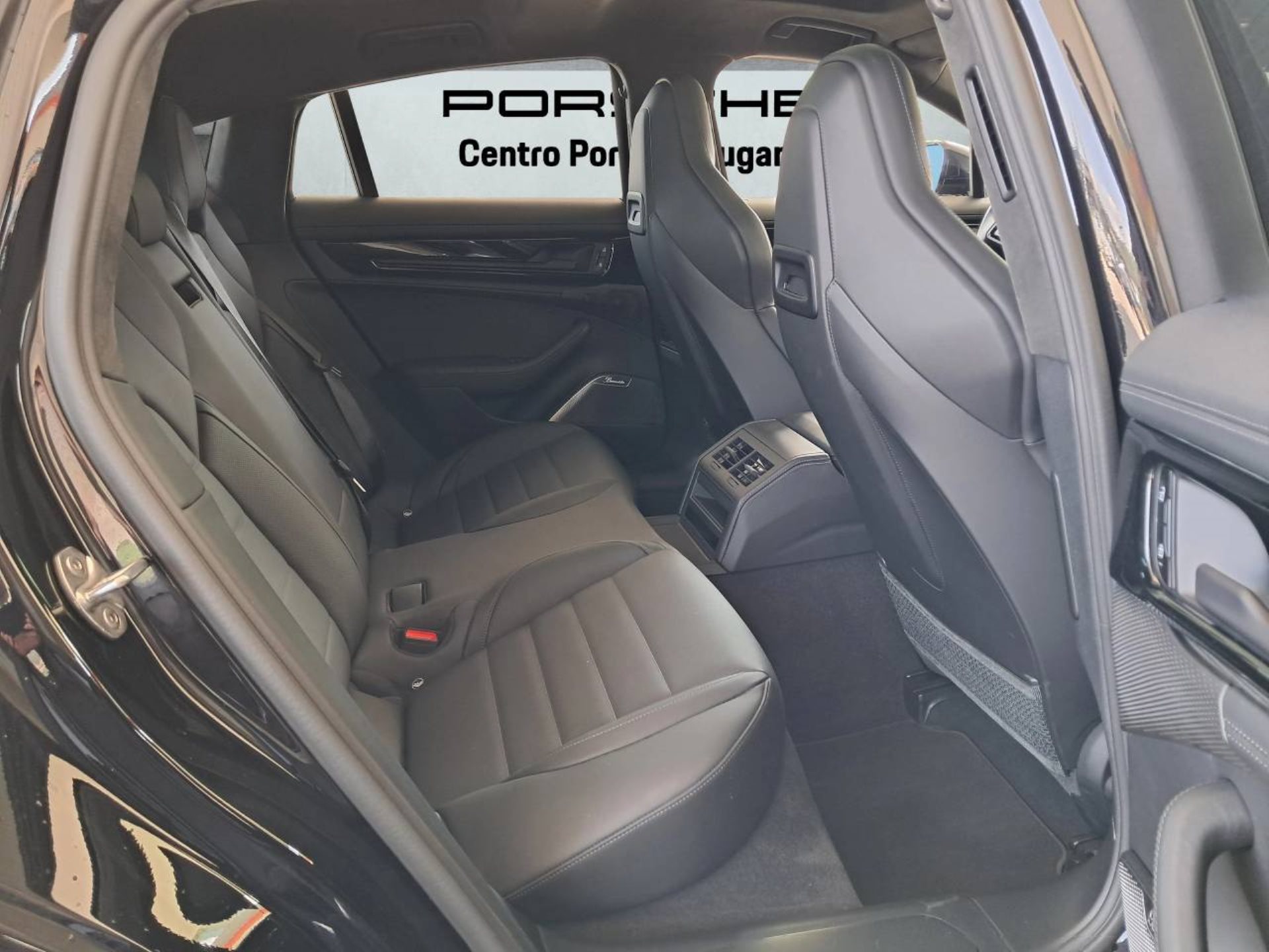 PORSCHE Panamera Turbo E-Hybrid-image-17