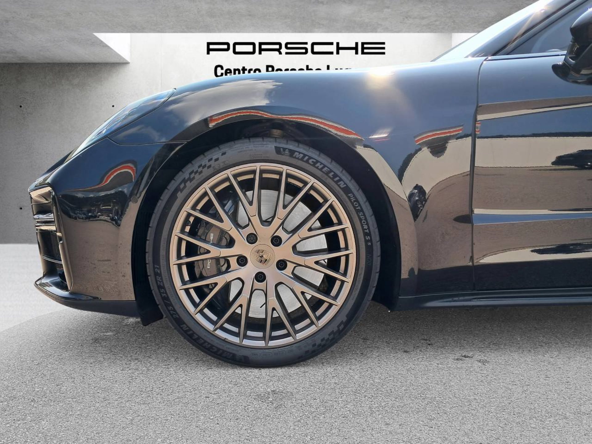 PORSCHE Panamera Turbo E-Hybrid-image-11