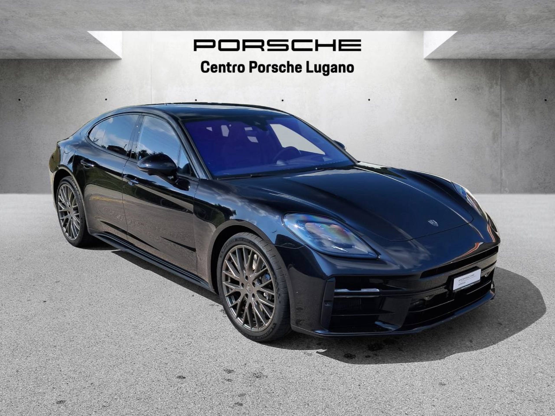 PORSCHE Panamera Turbo E-Hybrid-image-5
