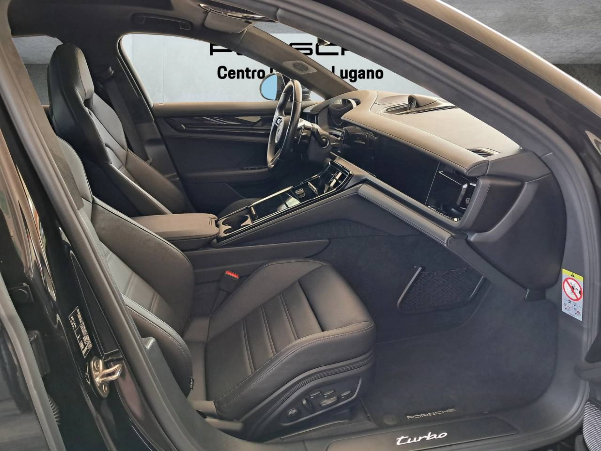 PORSCHE Panamera Turbo E-Hybrid-image-13