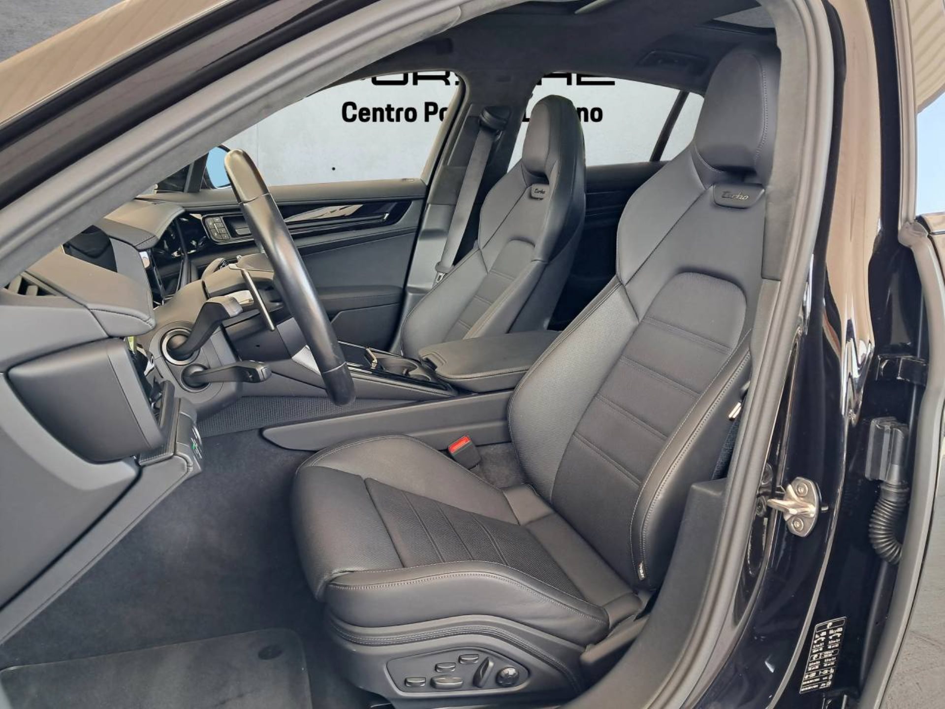 PORSCHE Panamera Turbo E-Hybrid-image-4