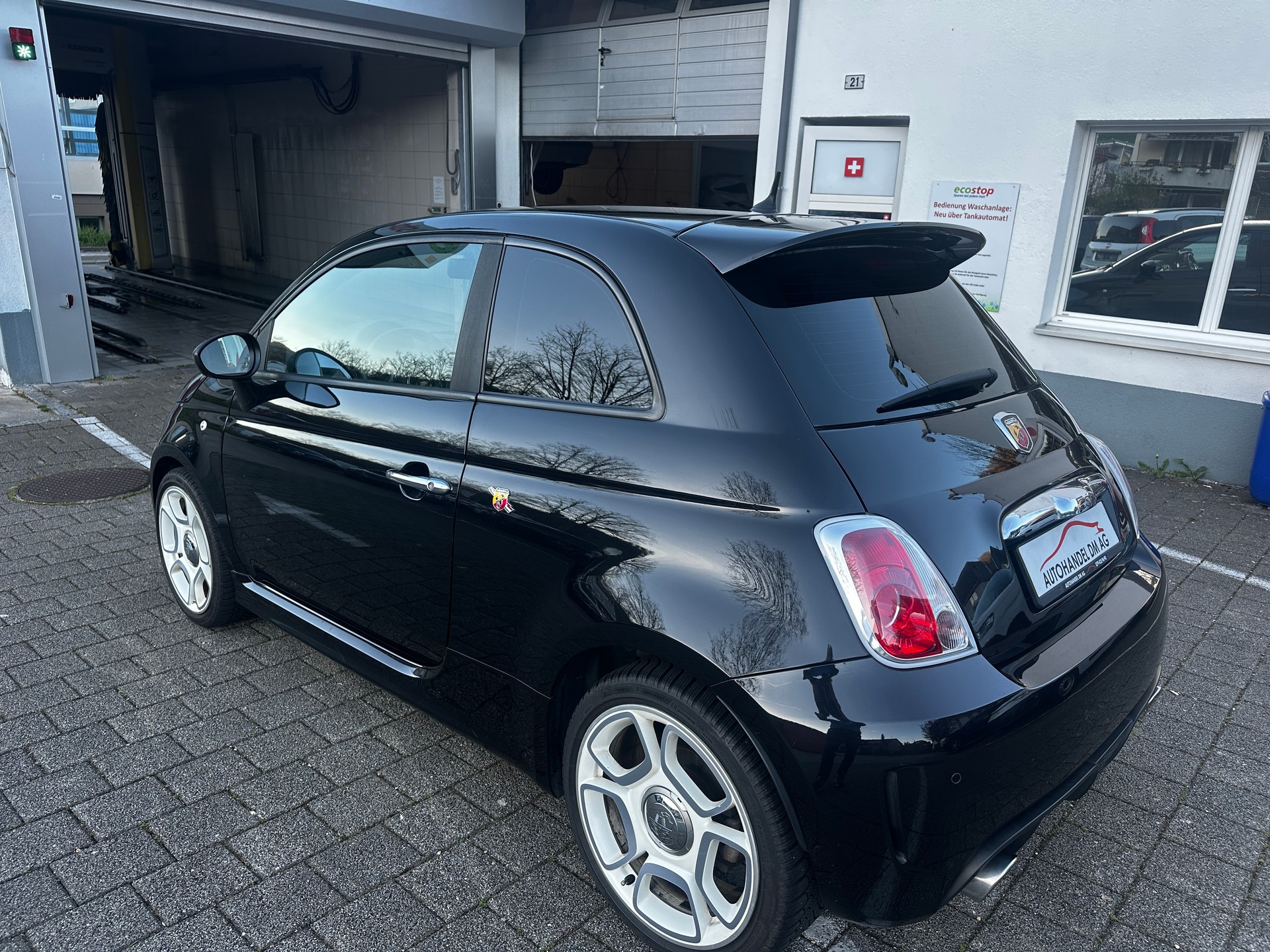 FIAT 500 1.4 16V Turbo Abarth-showroom-element-3