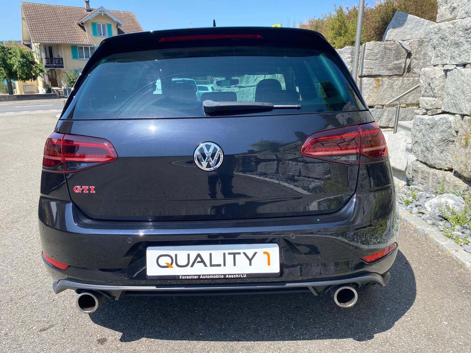 VW Golf 2.0 TSI GTI Performance DSG-image-3