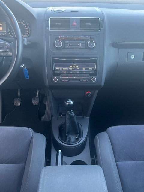 VW Touran 2.0 TDI BlueMotion Technology Highline-image-8