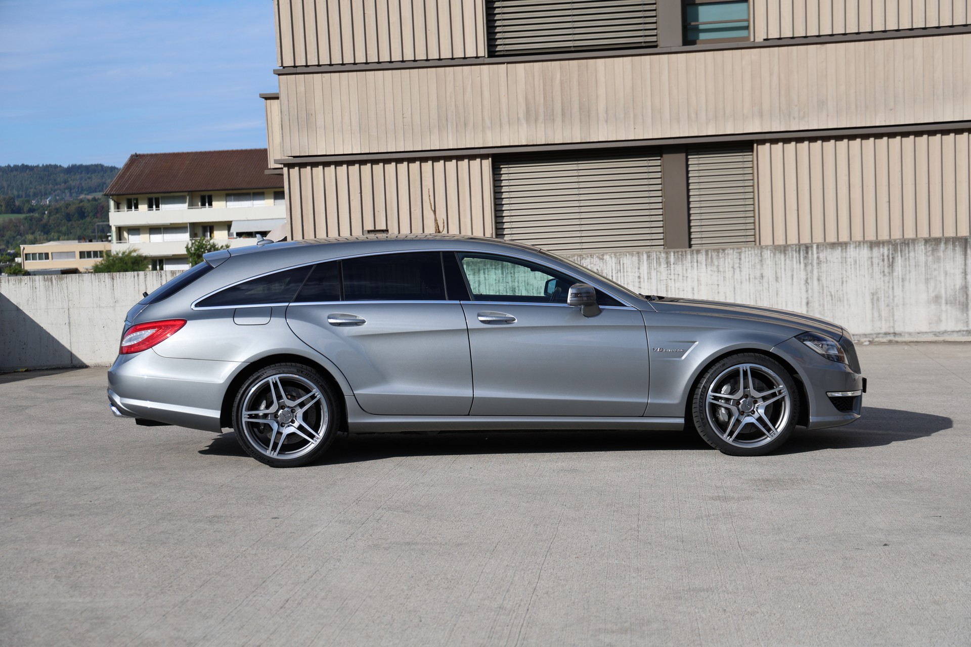 MERCEDES-BENZ CLS 63 AMG-image-2