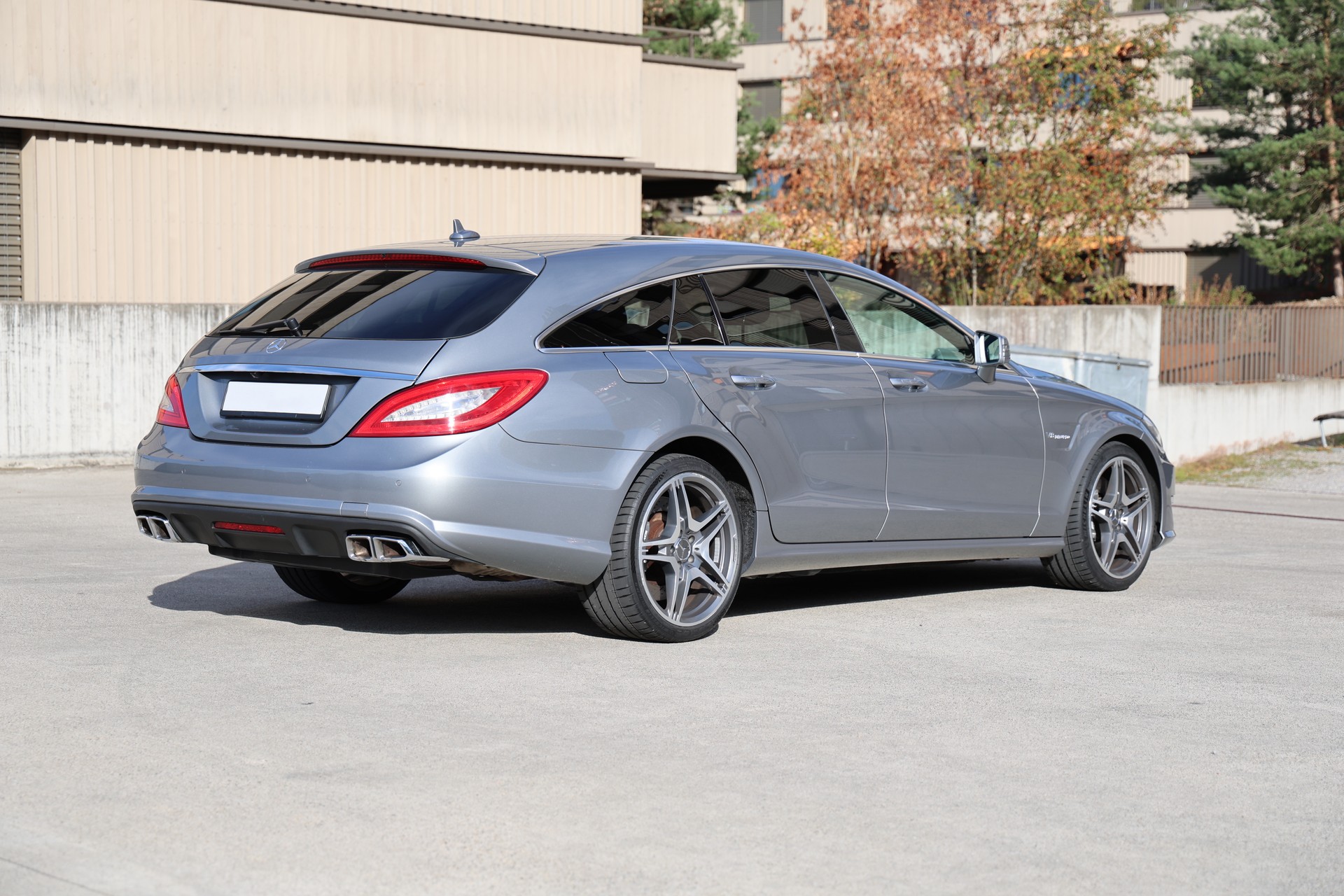 MERCEDES-BENZ CLS 63 AMG-image-3