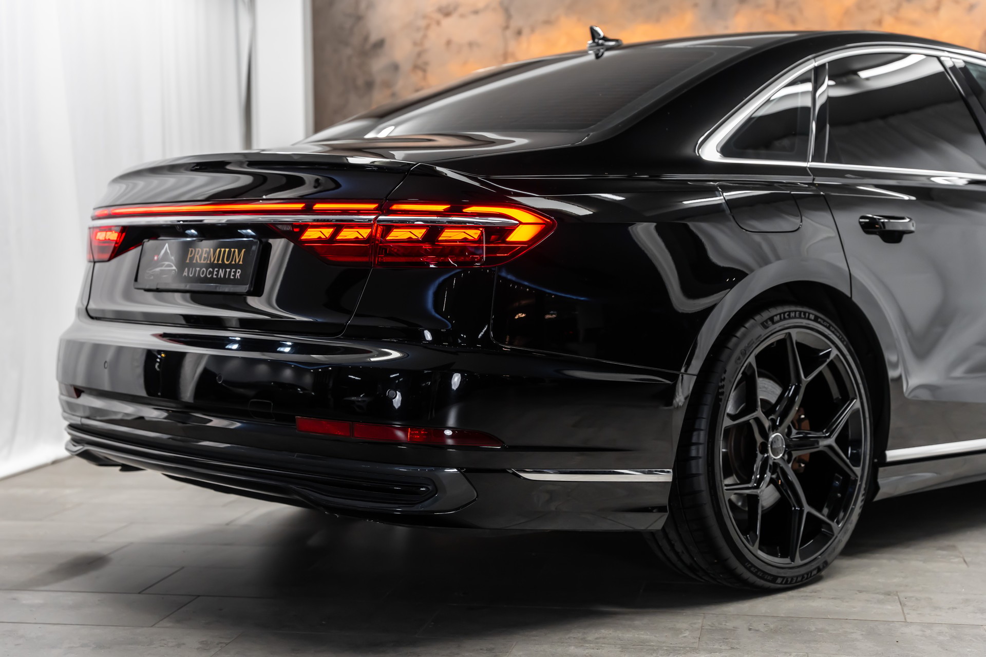AUDI A8 50 TDI quattro tiptronic *Facelift*HD-Matrix*21"RS*Werksgarantie*-image-6