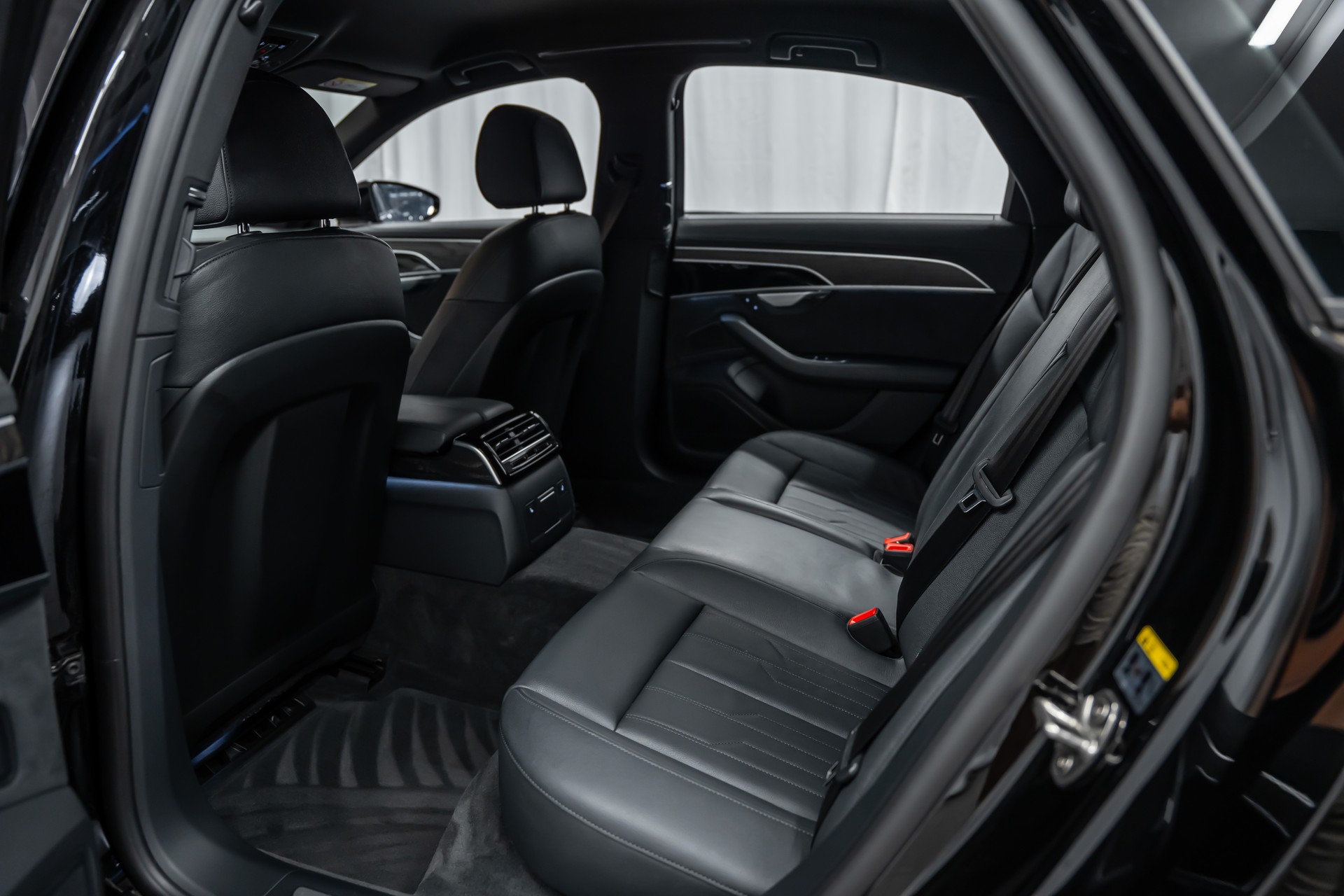 AUDI A8 50 TDI quattro tiptronic *Facelift*HD-Matrix*21"RS*Werksgarantie*-image-15