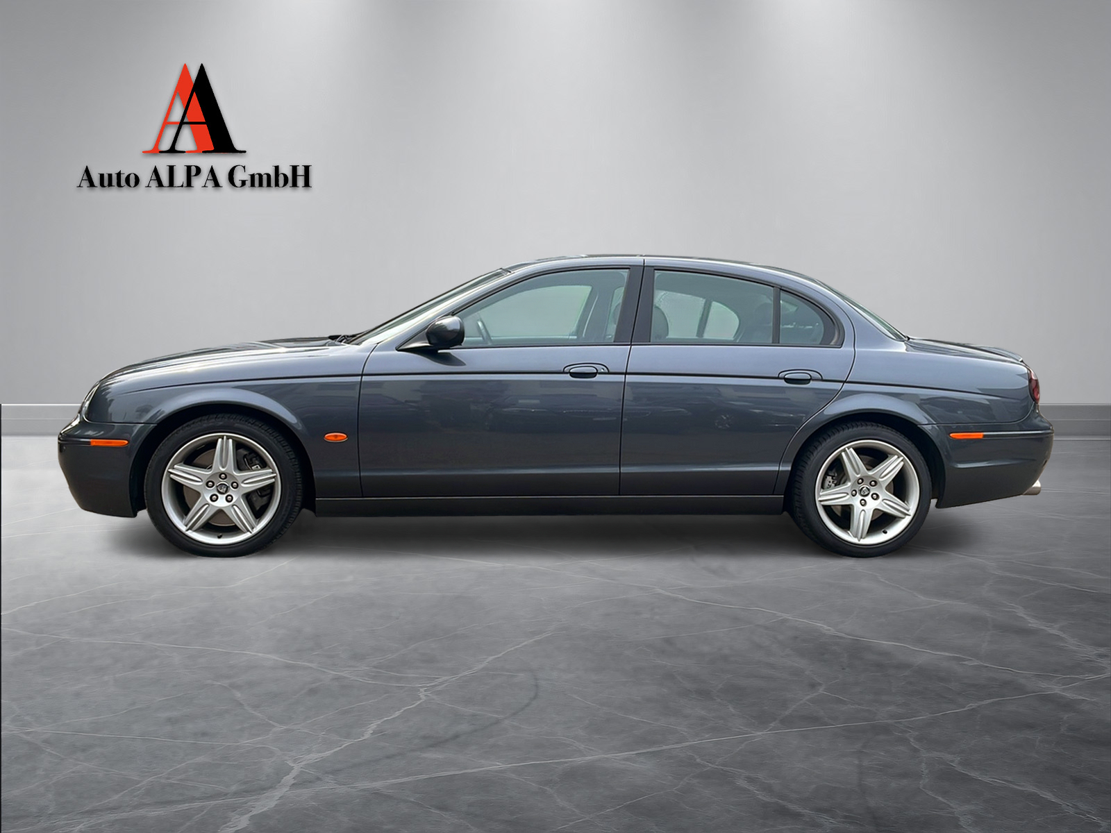 JAGUAR JAGUAR S-Type R 4.2 V8 SUPERCHARGED – BRITISCHE ELEGANZ MIT V8-KRAFT | R-AUSFÜHRUNG |-showroom-element-1