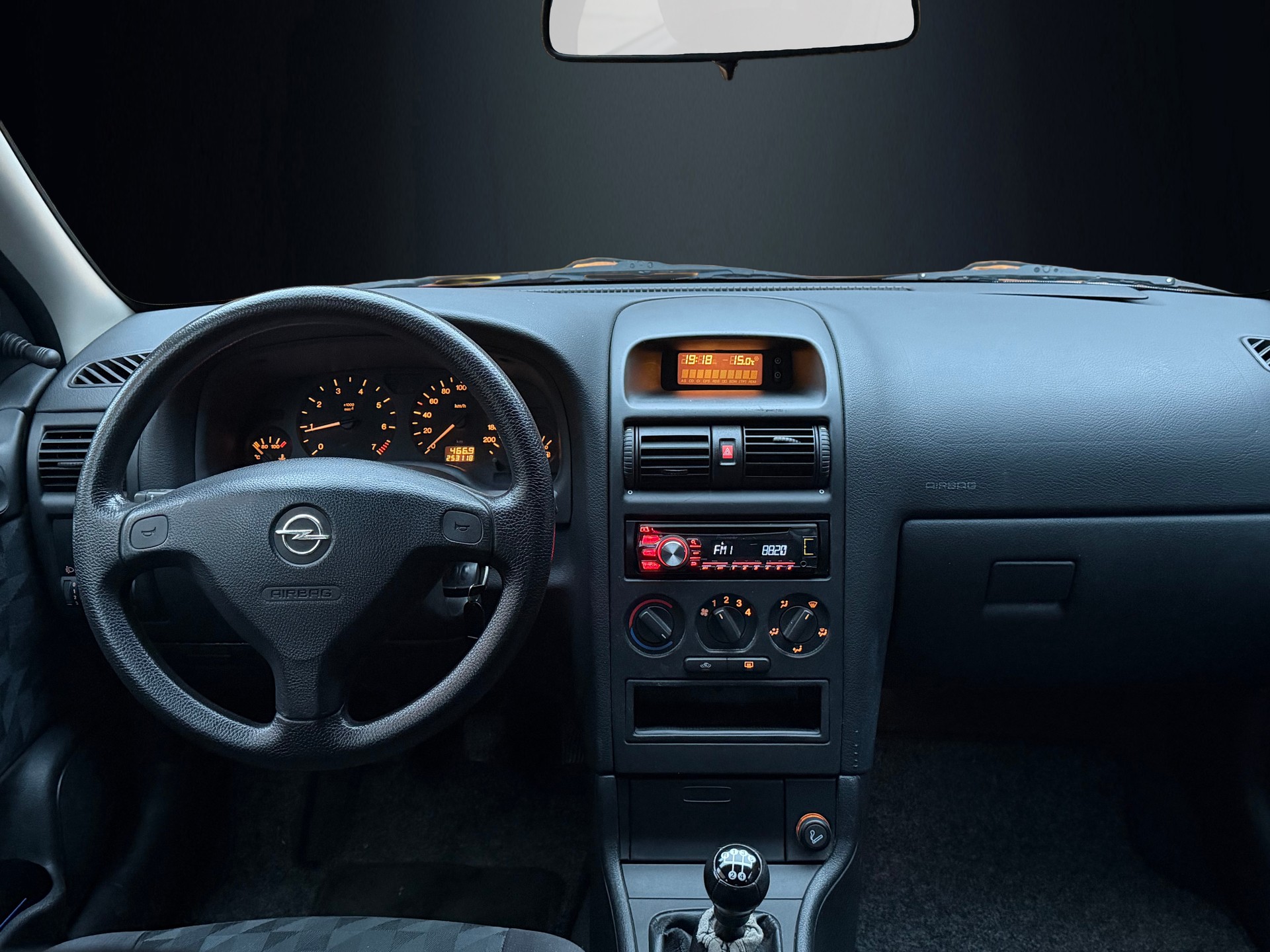 OPEL Astra 1.4i 16V Club-image-12