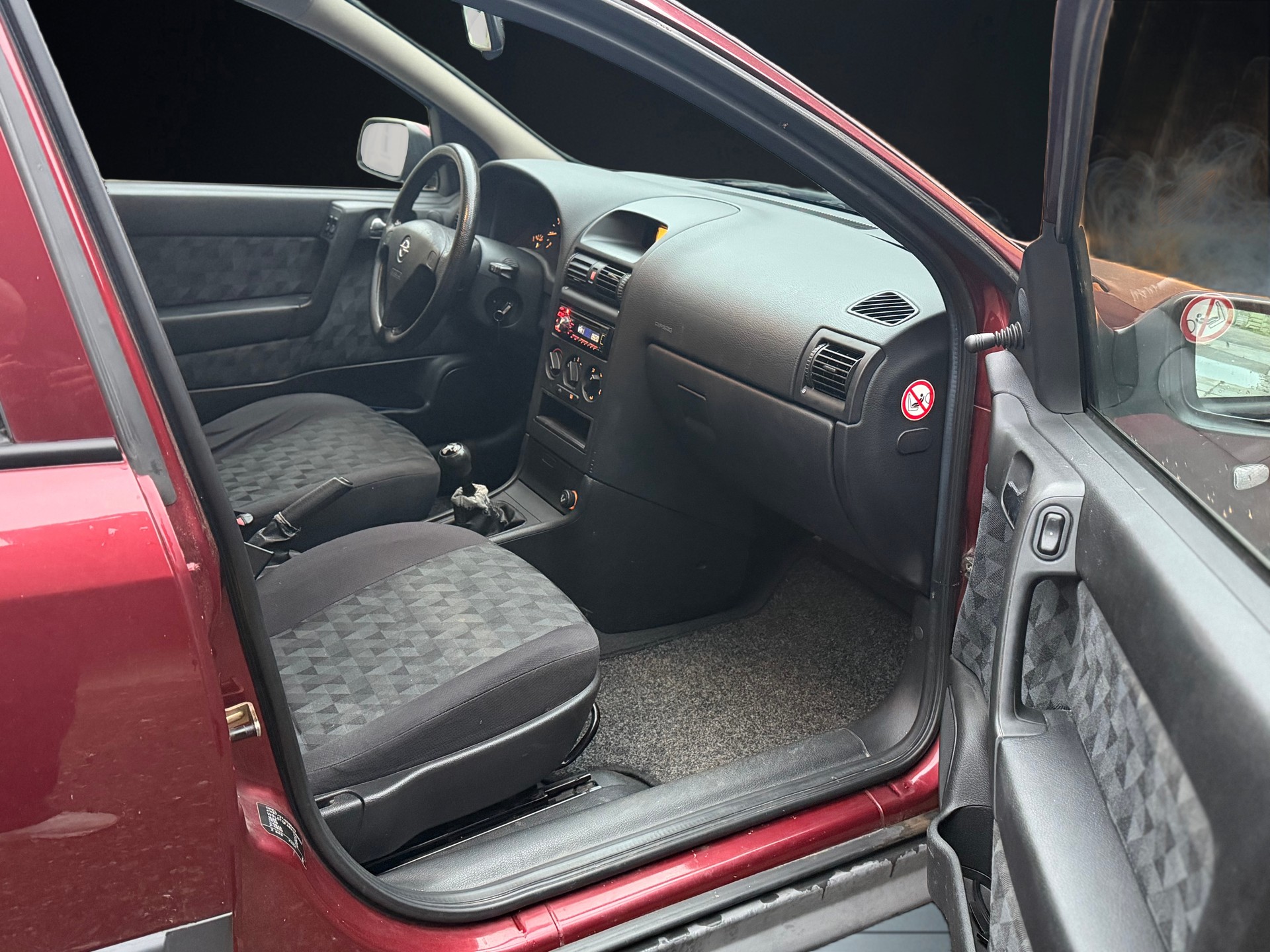 OPEL Astra 1.4i 16V Club-image-11