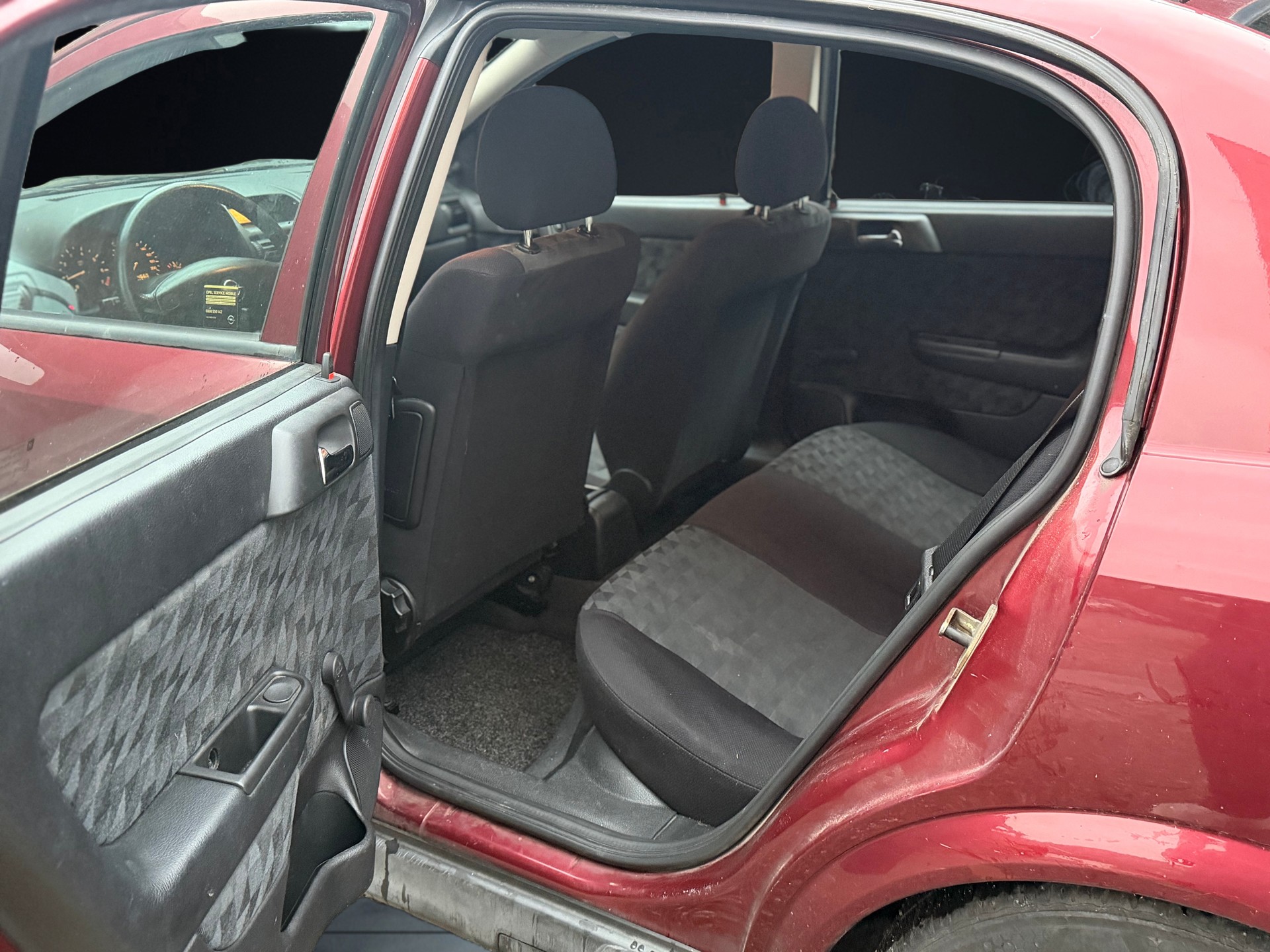 OPEL Astra 1.4i 16V Club-image-9