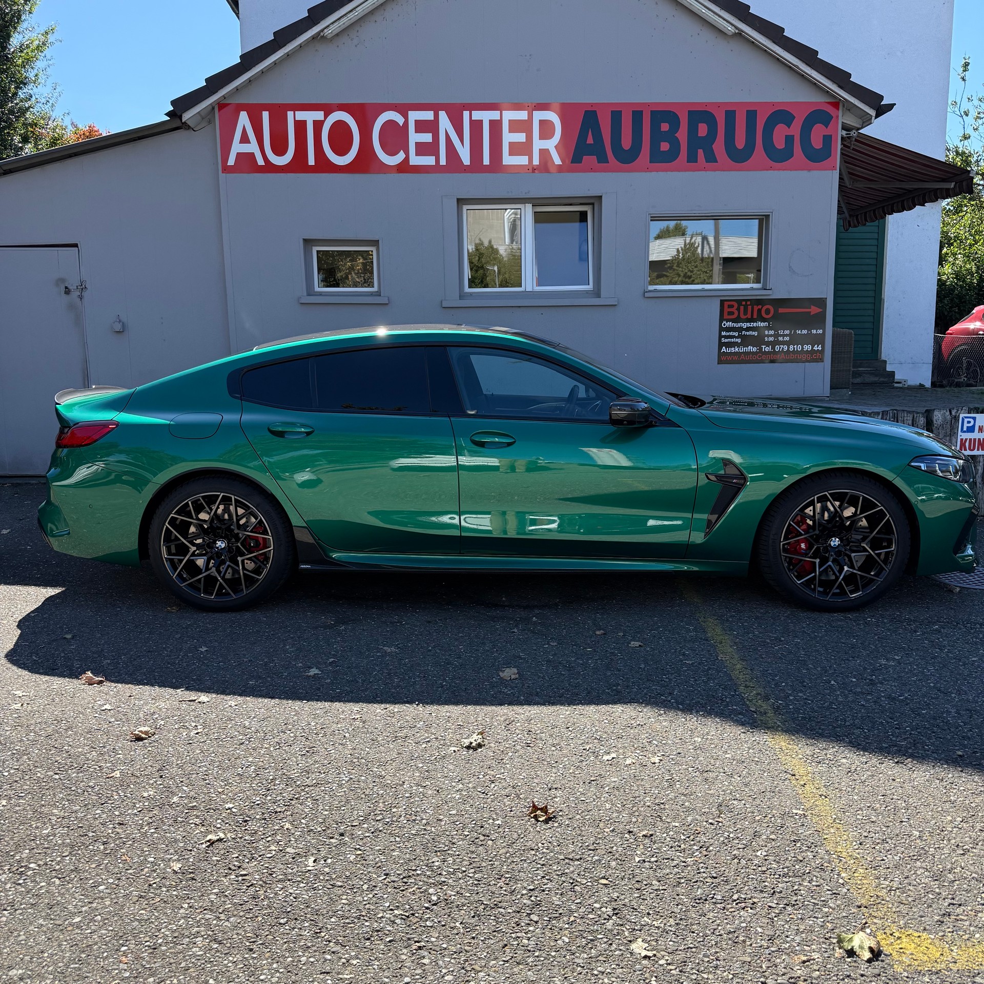 BMW M8 Gran Coupé xDrive M Competition Steptronic *CH-FAHRZEUG - 1. HAND - 4 JAHRE GARANTIE - GRATIS SERVICE*-image-4