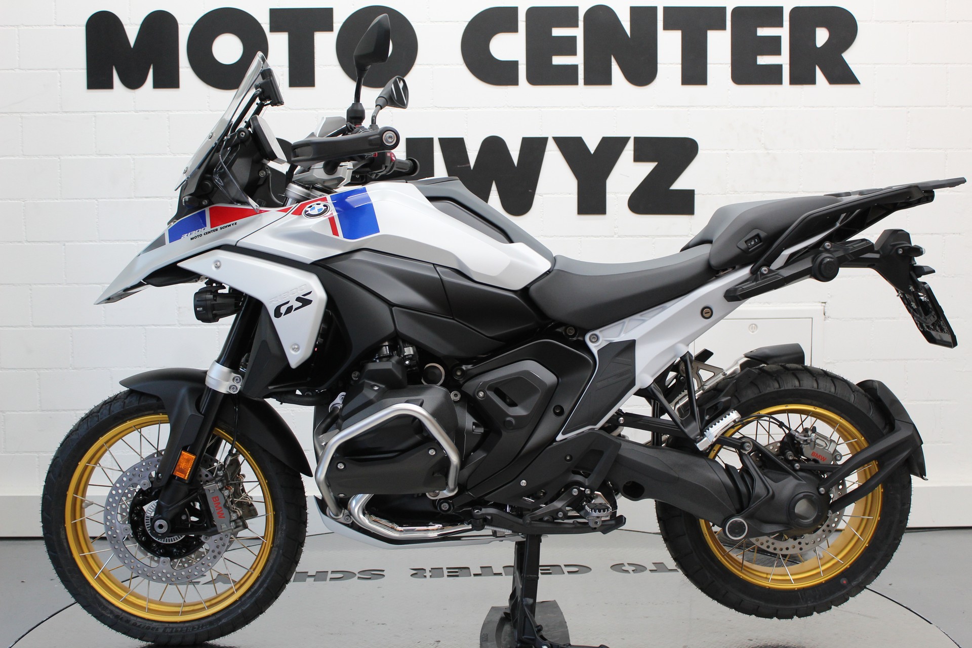 BMW R 1300 GS-image-5
